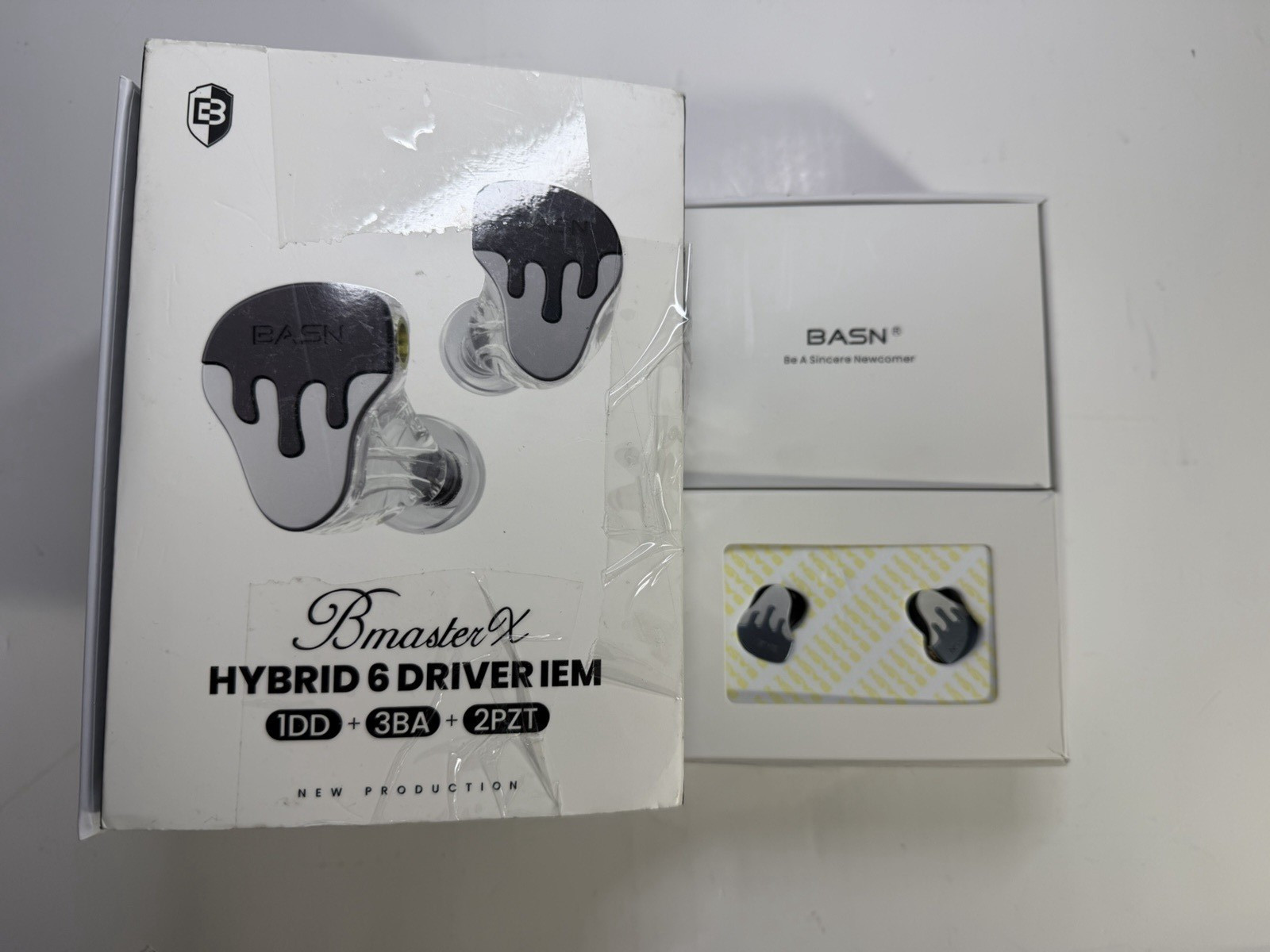 BASN BmasterX In-Ear Monitors Hybrid 6 Driver IEM Earphones Blue White Open Box