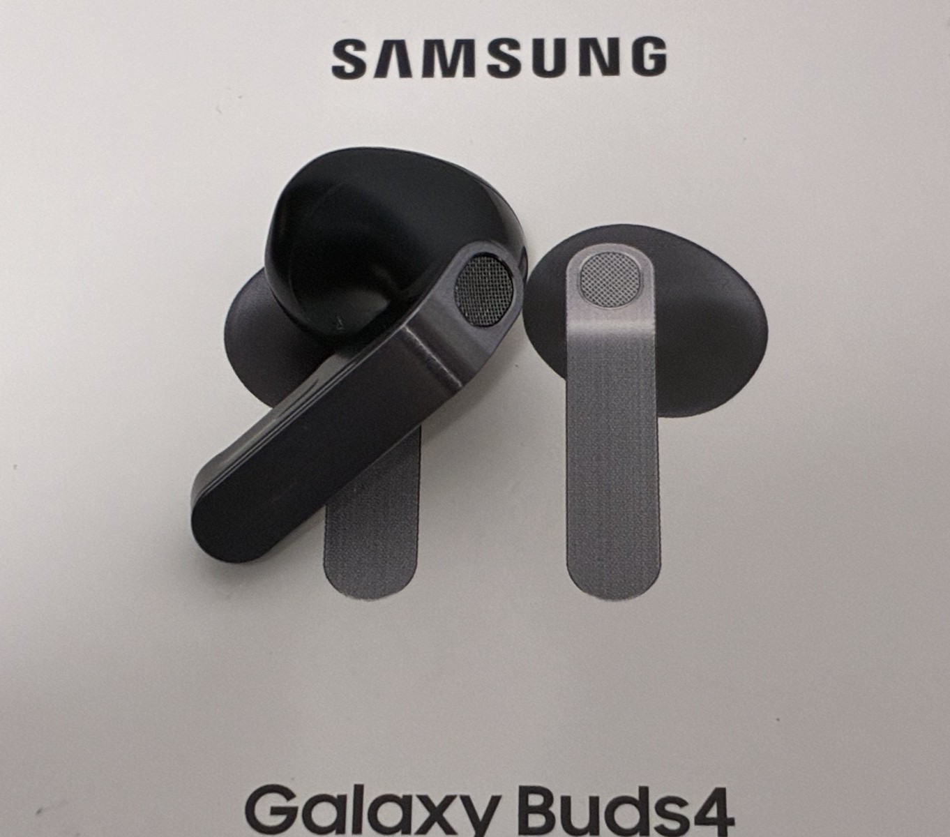 NEW Original Samsung Galaxy Buds4 SM-R540N Earbuds – Left Side (L)