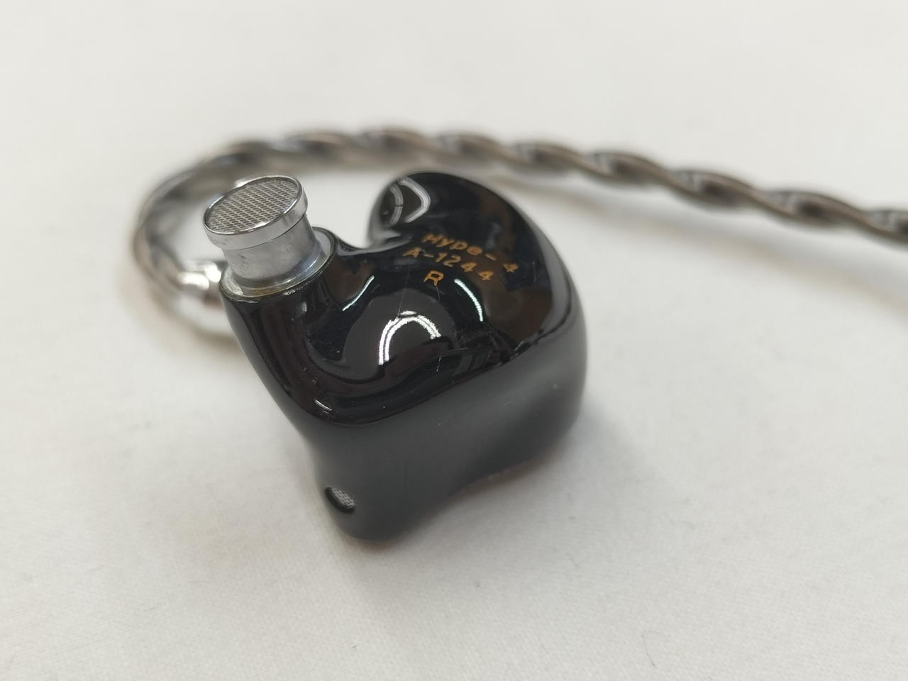 THIEAUDIO Earphones HYPE4 Authentic Earbuds In-Ear TWS