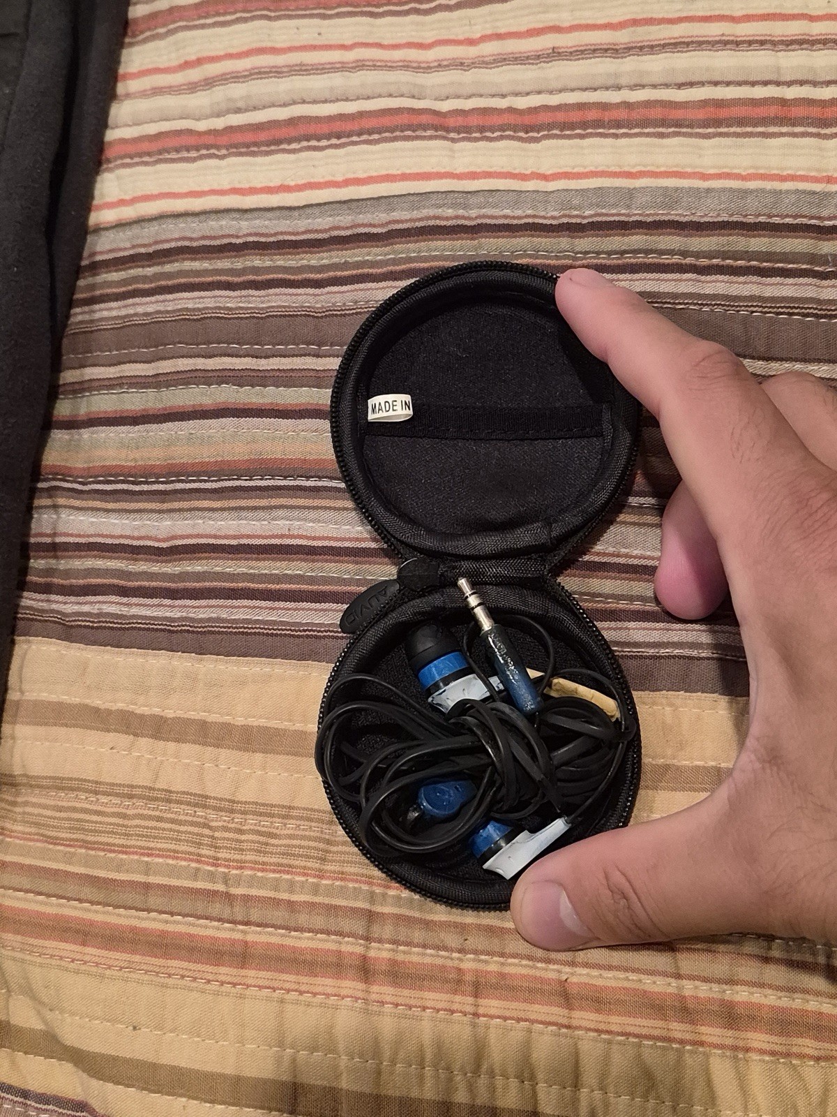 Skullcandy Earbuds Wired In-Ear 3.5mm Jack Black/Blue/Silver w/ Case