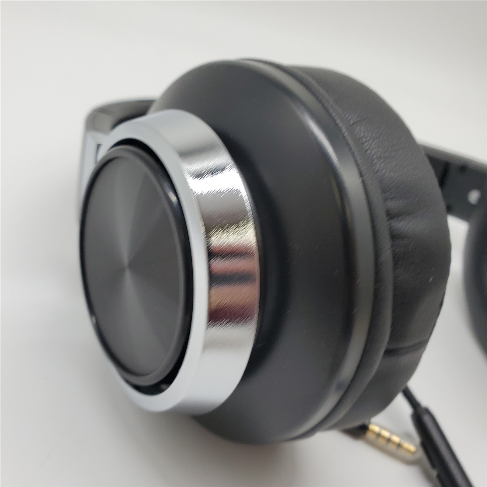 AILIHEN C90 Over Ear Wired Headphones with Microphone Volume Control Black