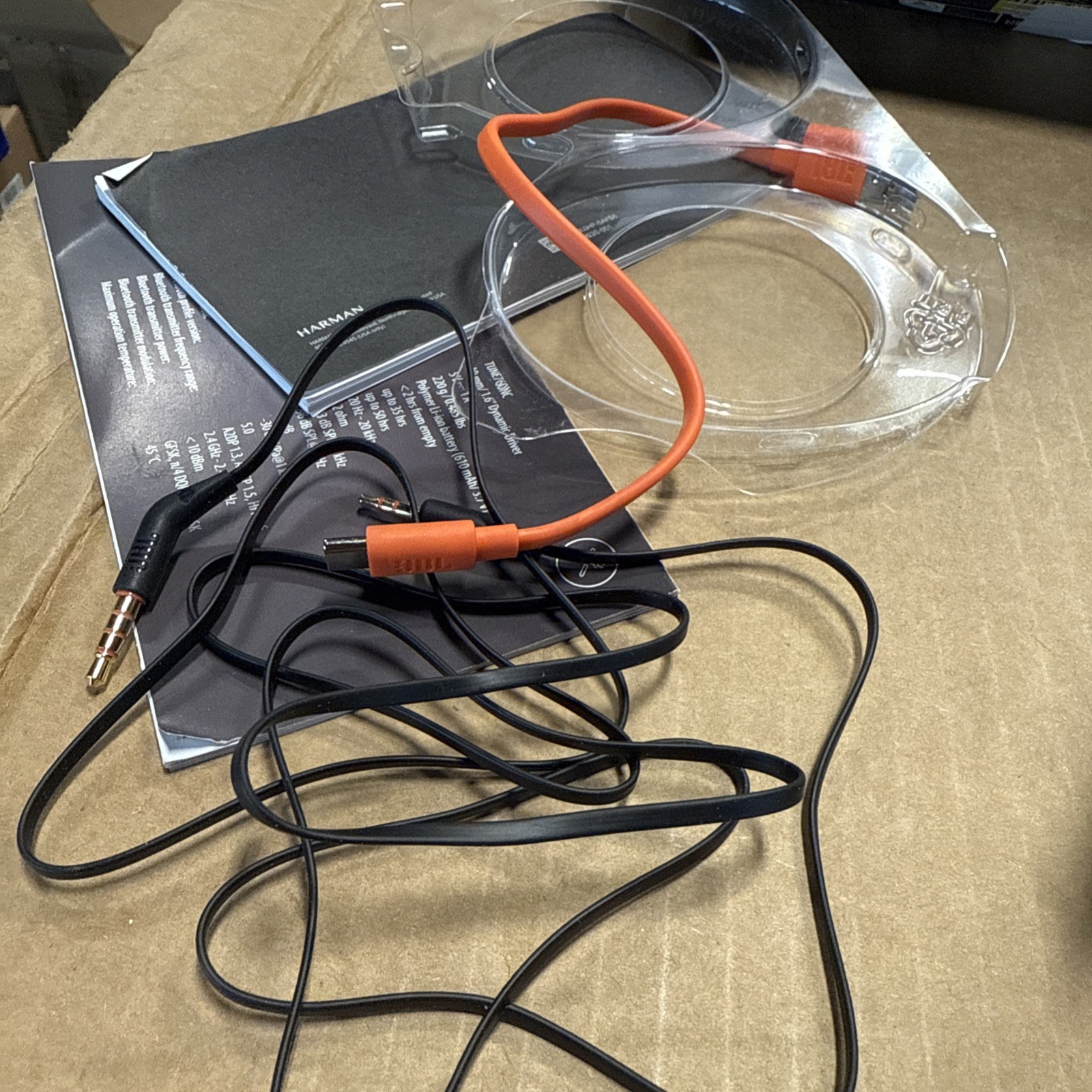 JBL 760NC Over the Ear Headphones – Black