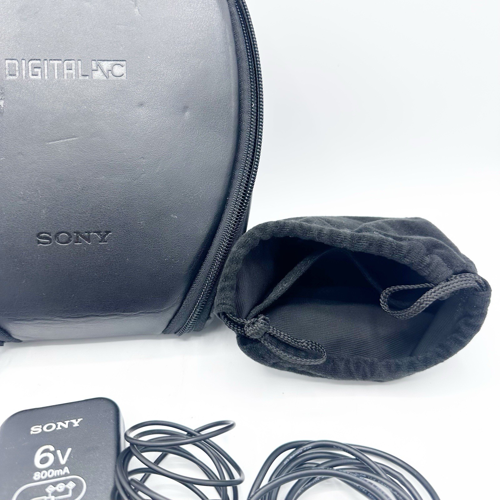 Sony MDR-NC500D Digital Noise Reduction Cancelation Headphones Case Cables Works