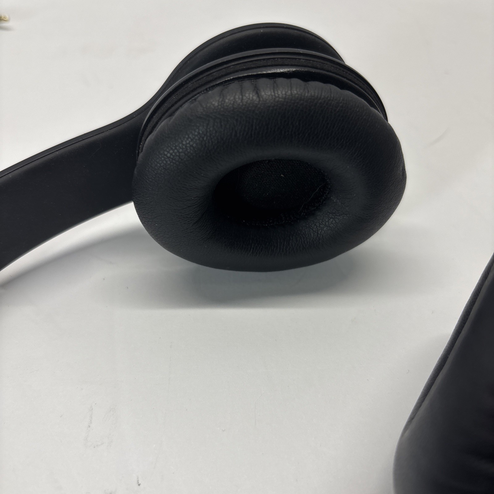 Beats by Dr. Dre Beats EP On Ear Wired Headphones Black Tested And Working
