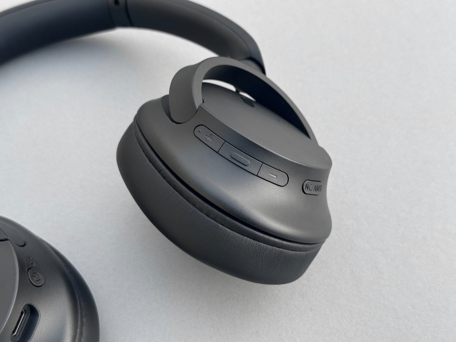 Sony WH-CH720N Noise Canceling Wireless Headphones YY2966 – Black #OB