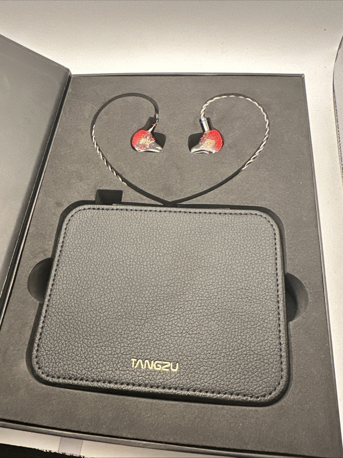 TANGZU Nezha Latest Flagship-level IEMs 6BA + 1PZT Multi-Driver In-Ear Monitor