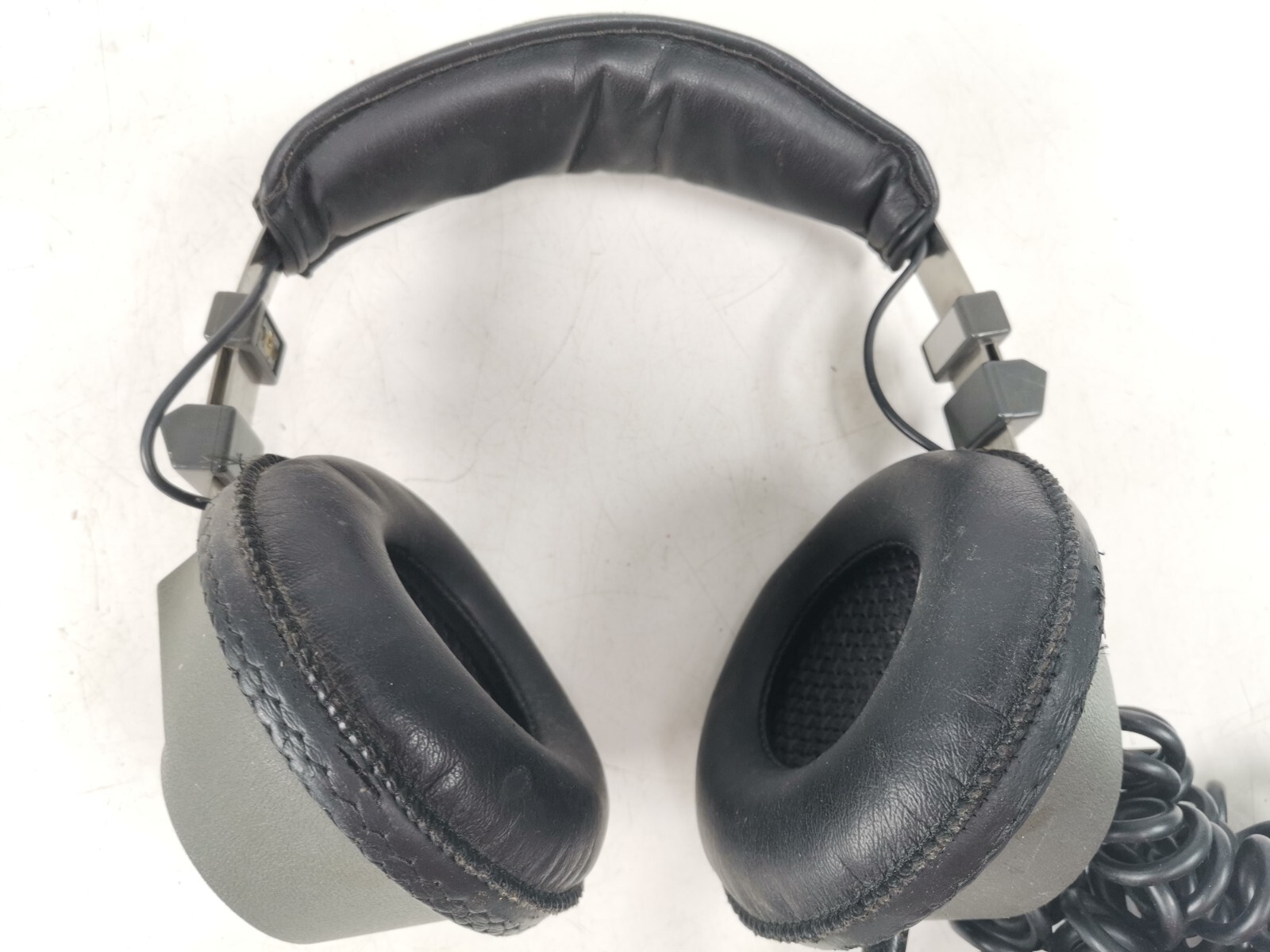 Old Vintage Realistic Nova 20 Headphones 35mm Jack radio shack
