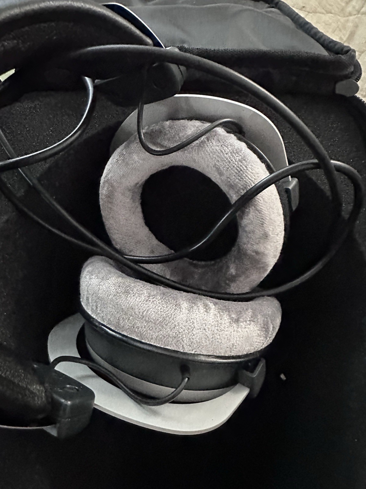 Beyer Dynamics DT 990 Over Ear Studio Headphones Made in Germany 🇩🇪