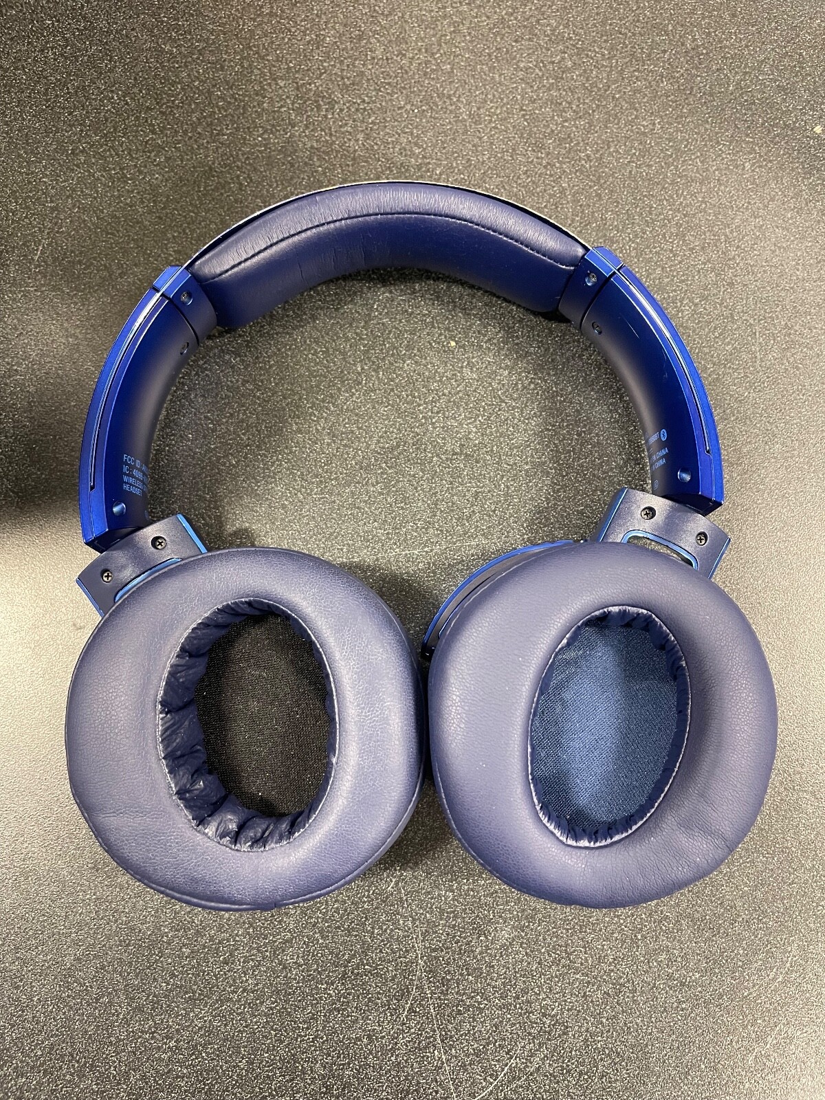 Sony MDRXB950B1 Over the Ear Wireless Headphone – Blue