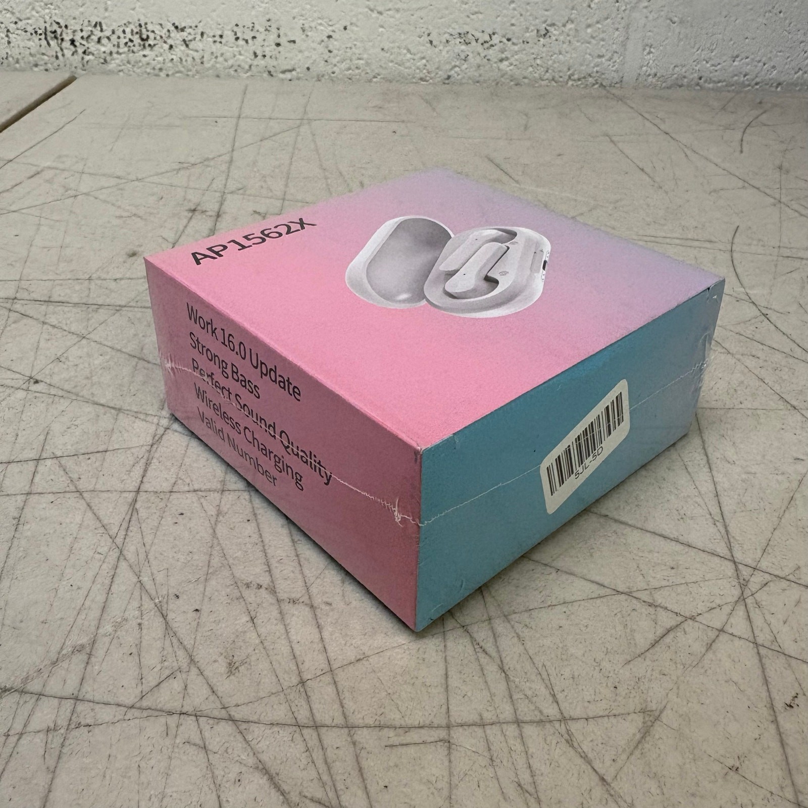 True Wireless Earbuds with Charging Case, Bass Music Sound – White AP1562X
