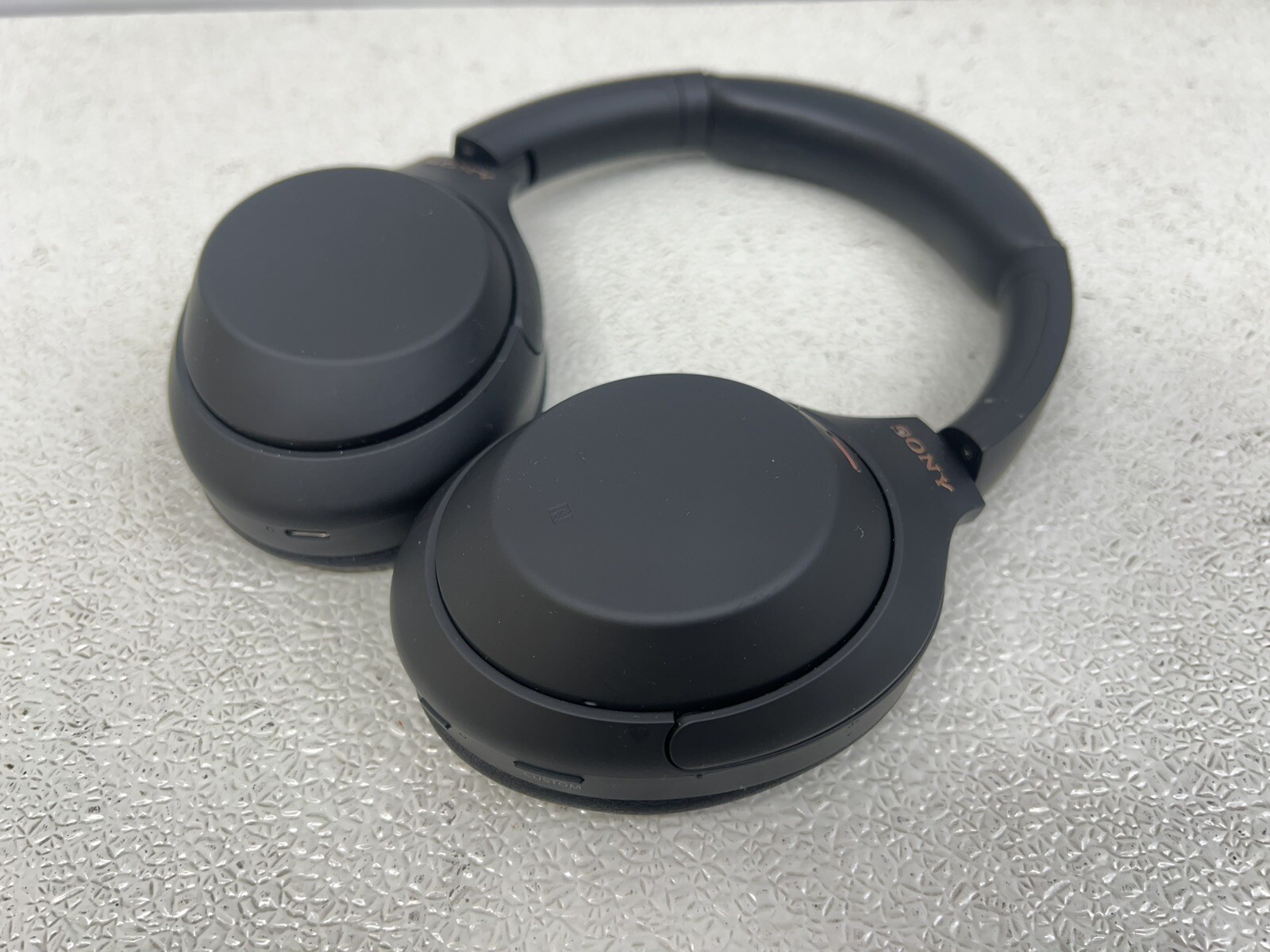 Sony WH-1000XM4 Wireless Headphones – Black – ***READ*** –