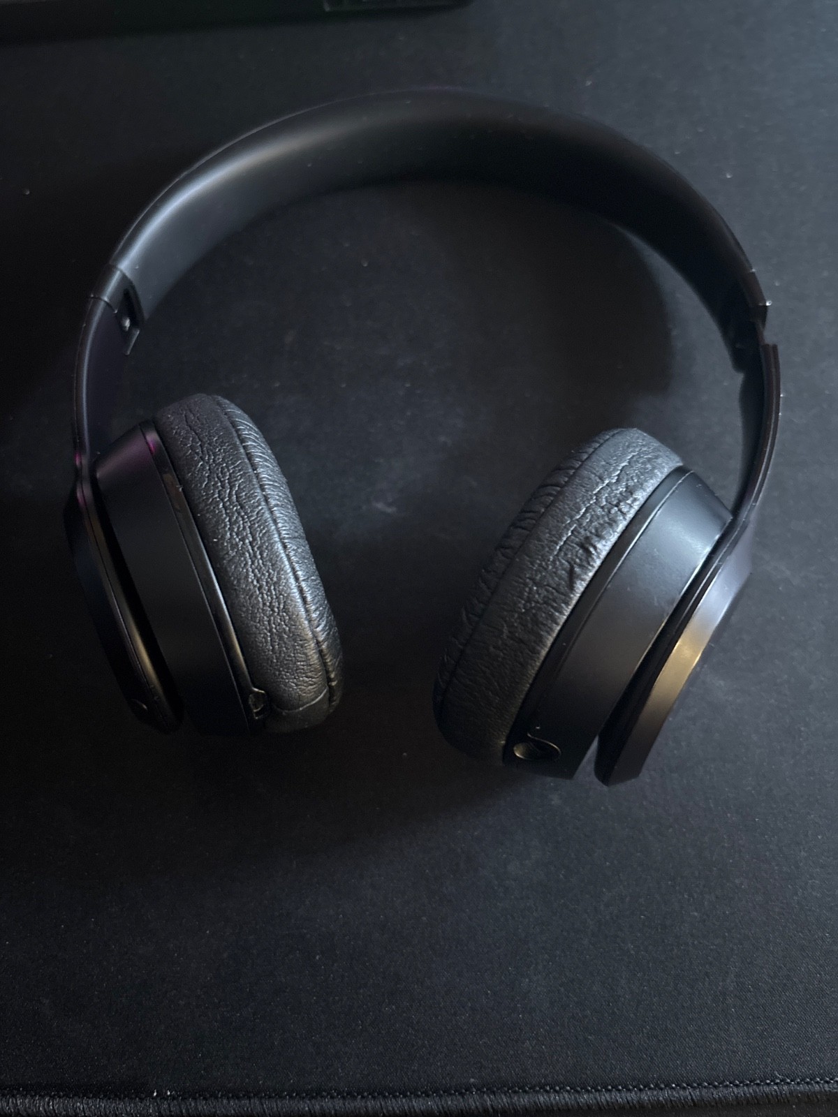 Beats by Dr. Dre Solo3 Over the Ear Headphone – Gloss Black