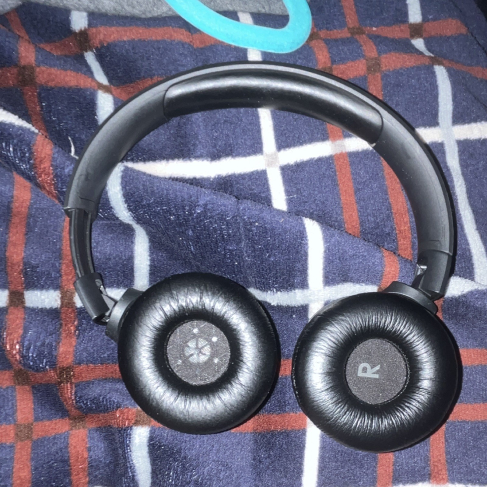 JBL Black Over-Ear Wireless Headphones Headband Double Ear-Cup