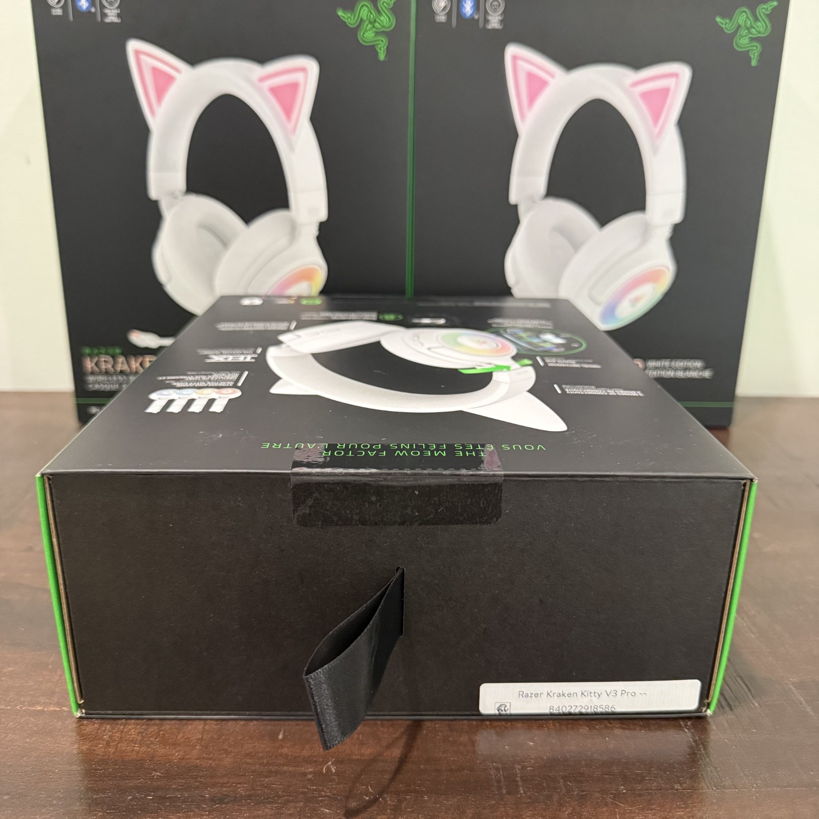 Razer Kraken Kitty V3 Pro Wireless RGB Headset White Kitty Ears Chroma NEW