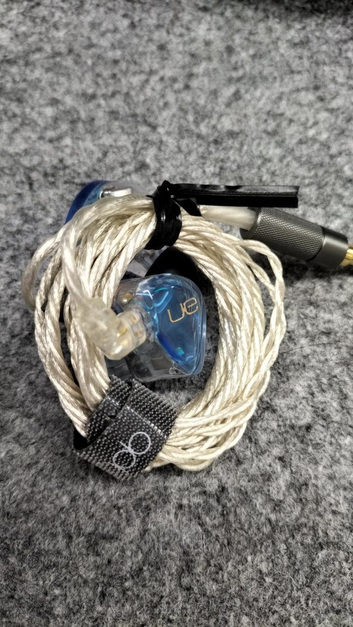 Ultimate Ears UE5PRO TO GO Earbuds Tested & Works 4343