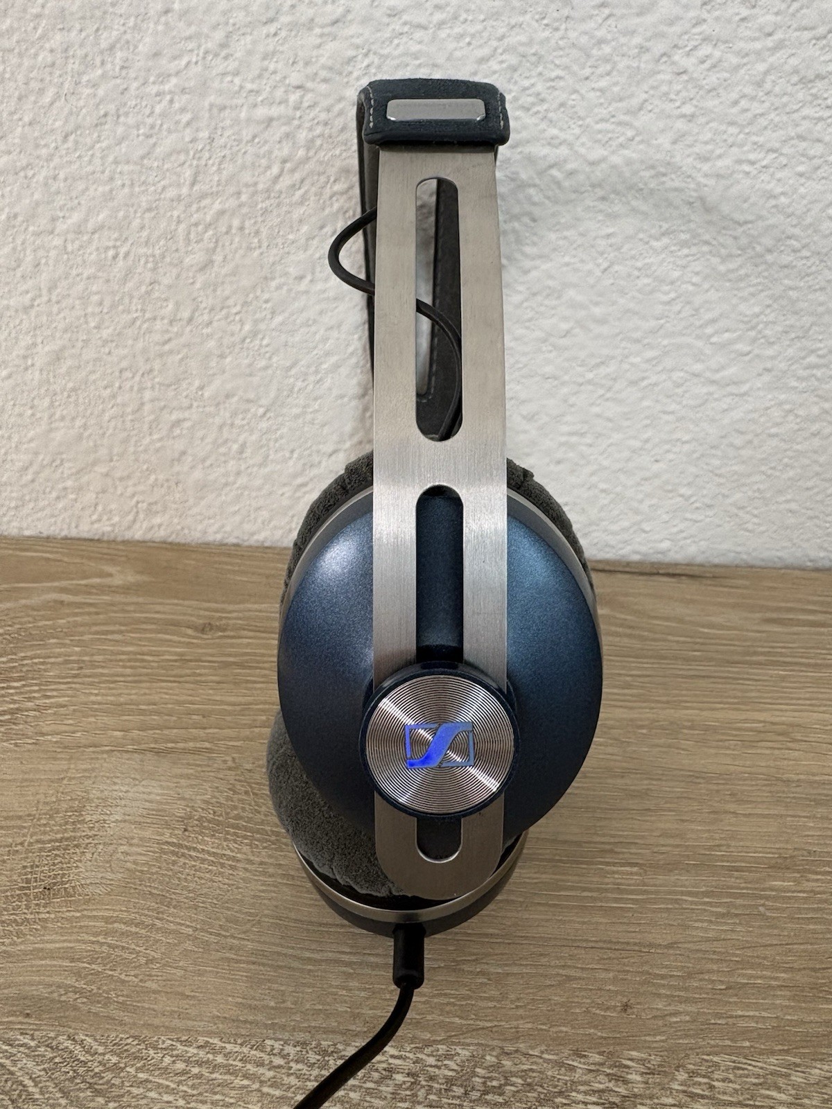 Sennheiser Momentum 1.0 Headphones First Generation Wired On-Ear Blue