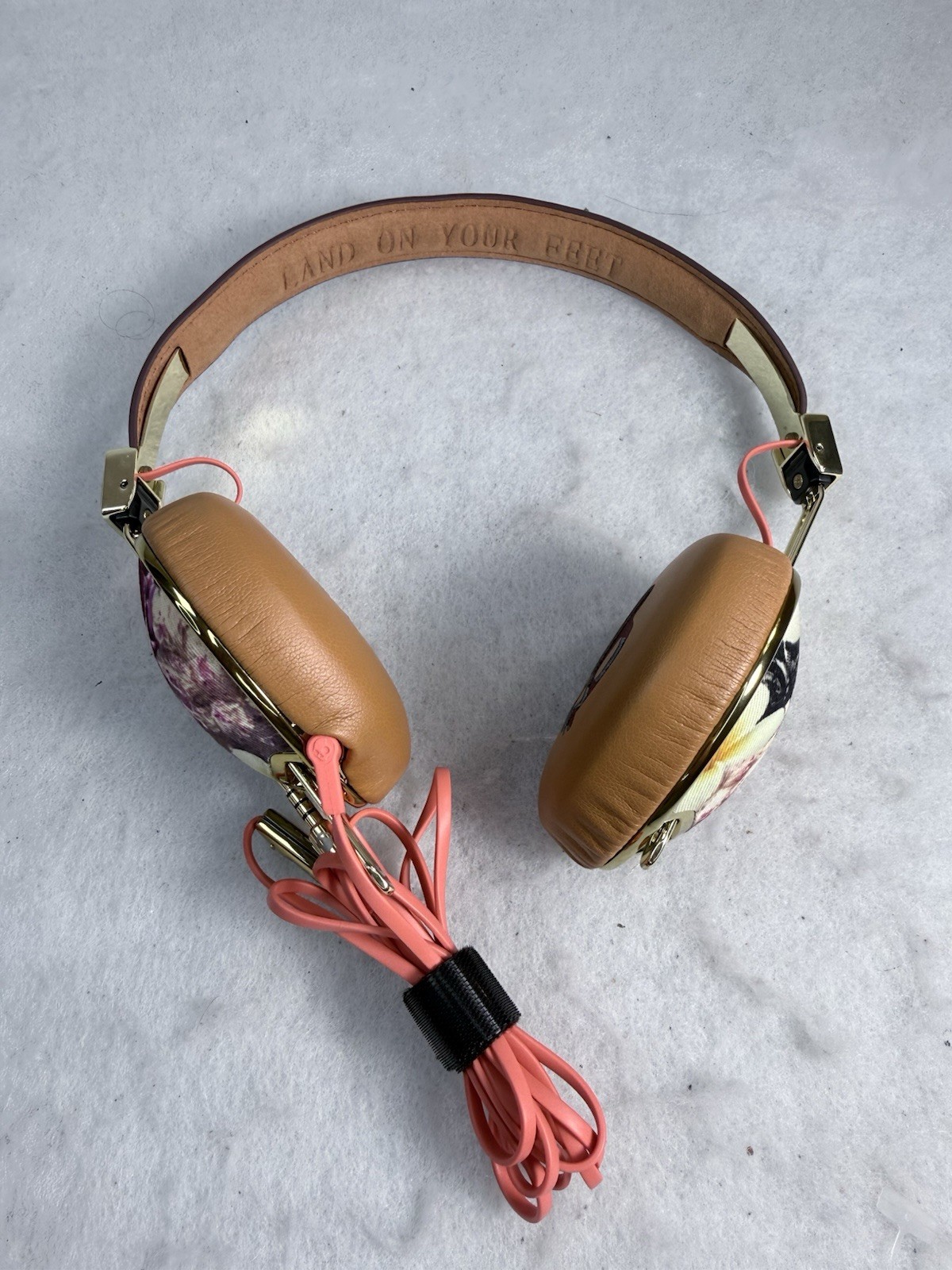 Skullcandy Knockout Floral Pattern Over the Ear Headphones W Jack Preowned C