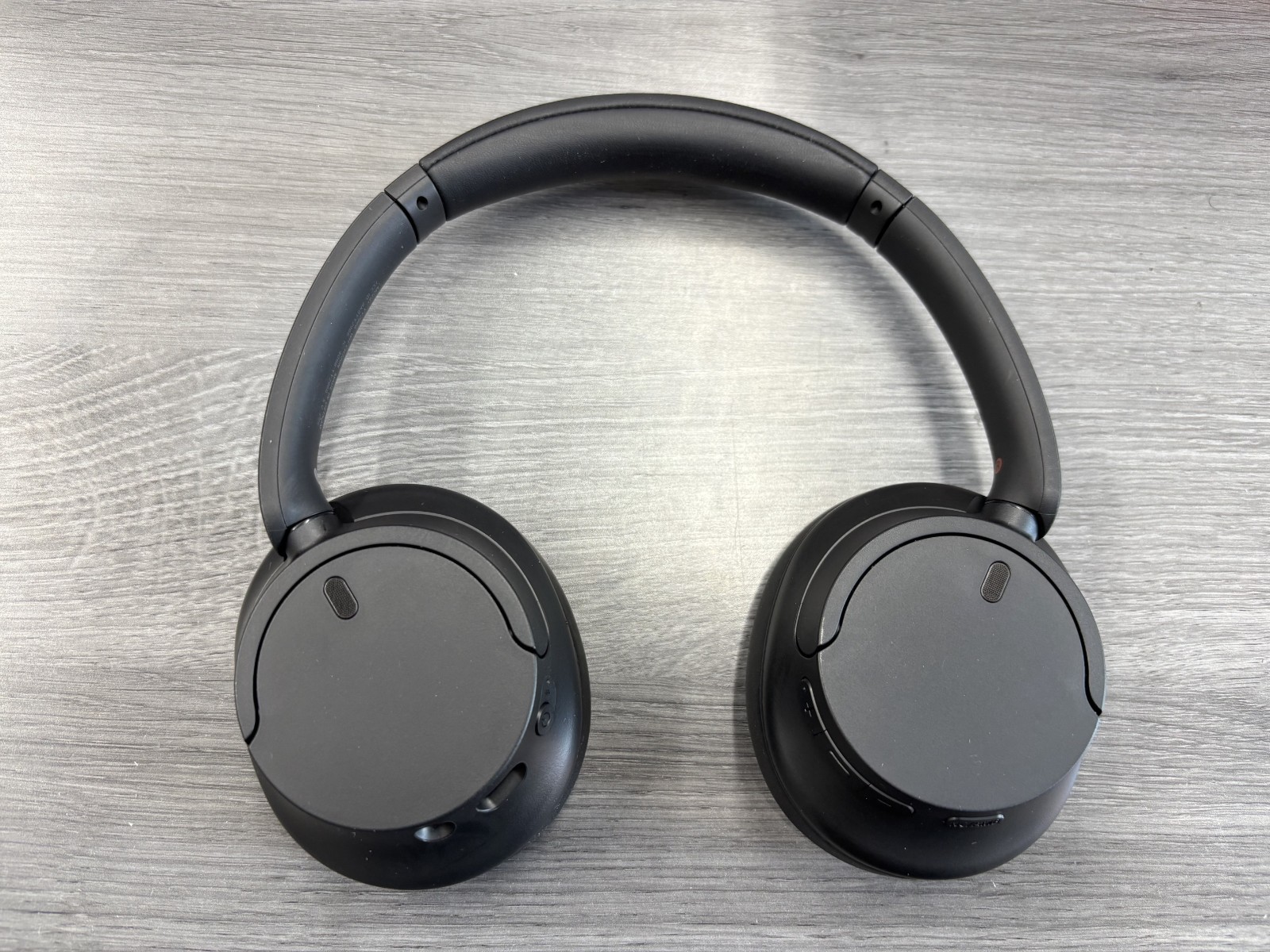 Headphones Lot: Sony WH-CH720N Noise Canceling + Belkin SoundForm Play