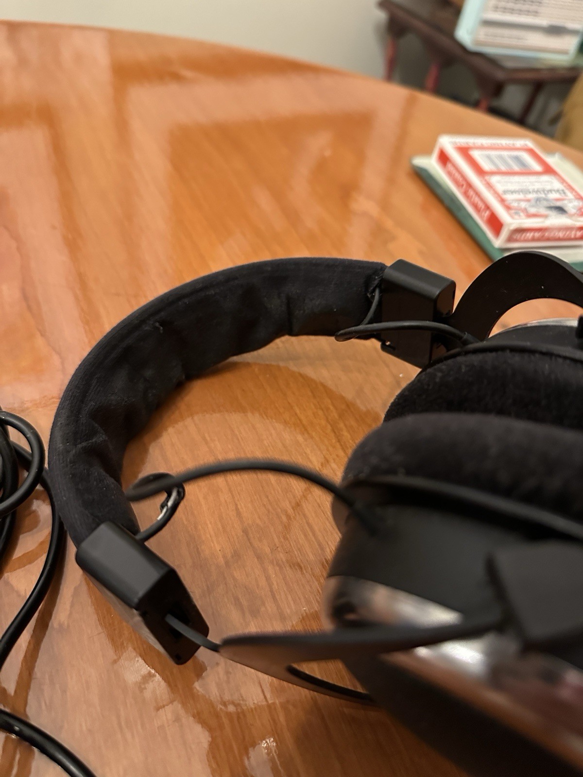 Beyerdynamic Studio Headphones Over-Ear D-74072 Germany