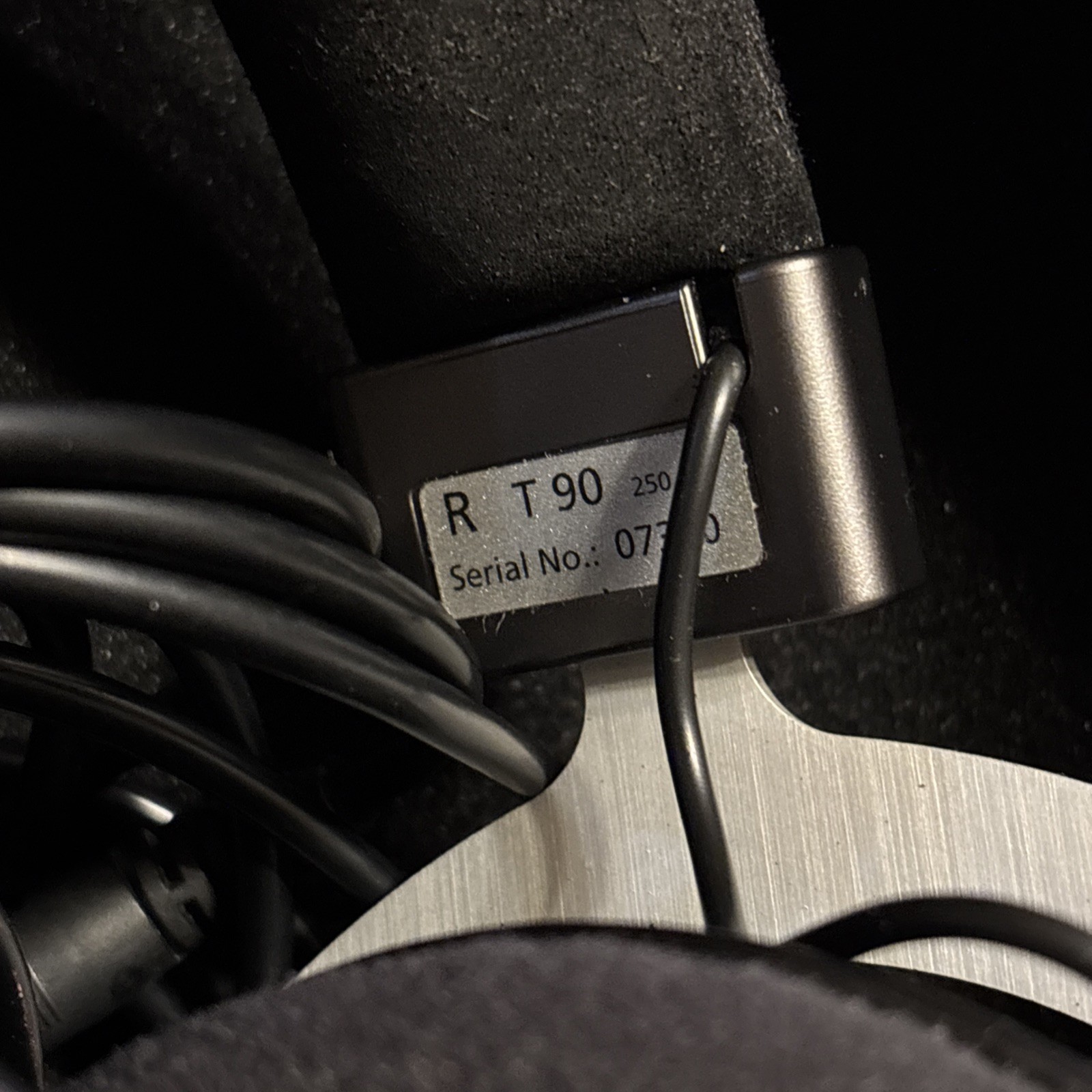 Beyerdynamic T90 Headphones USED NO BOX – CASE = YES