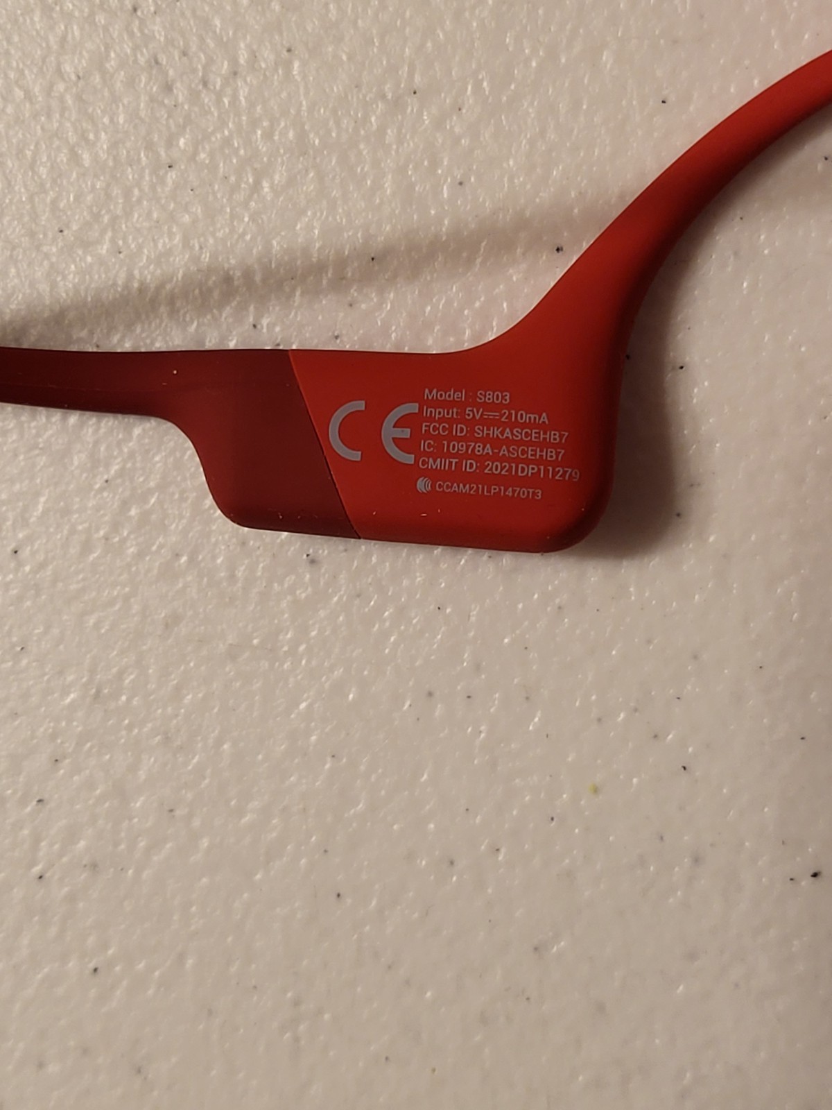 Shokz OpenRun Bone Conduction Sport Bluetooth Red Headphones No Charging Cable