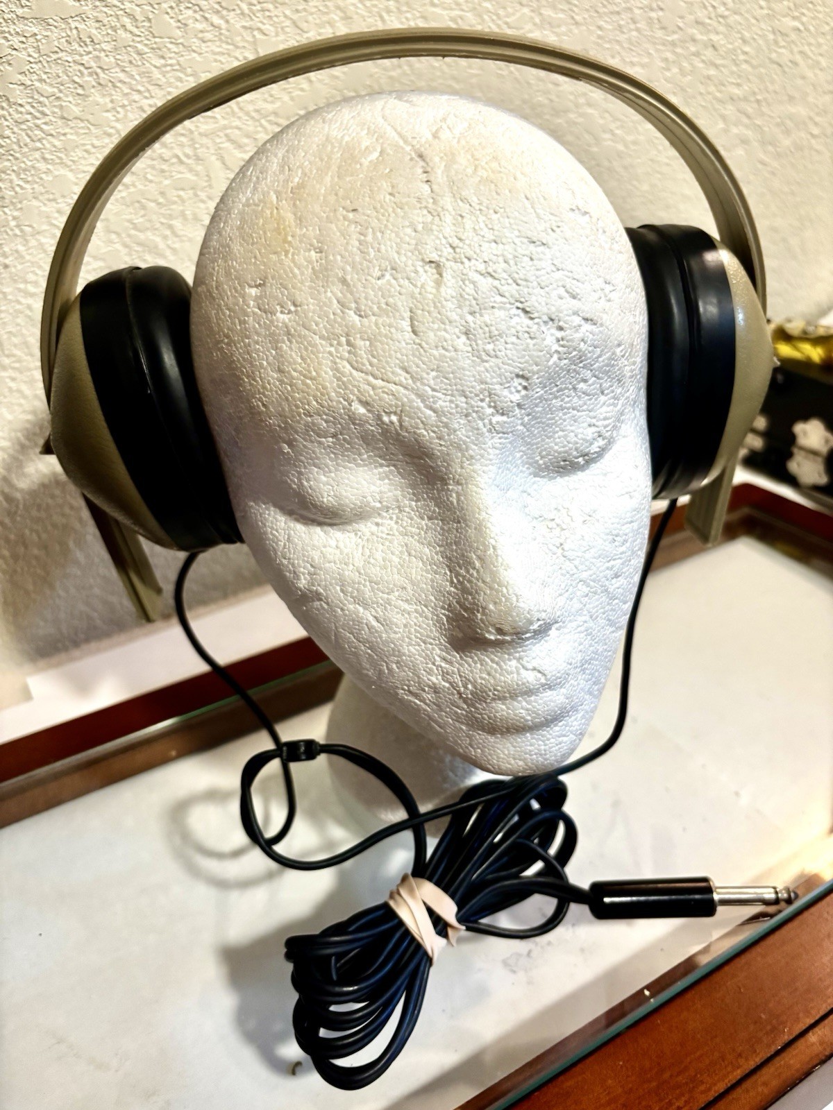 Retro Audio Koss K/7 Rhythm Beige 70’s Stereo phone Headphones Audio Equipment