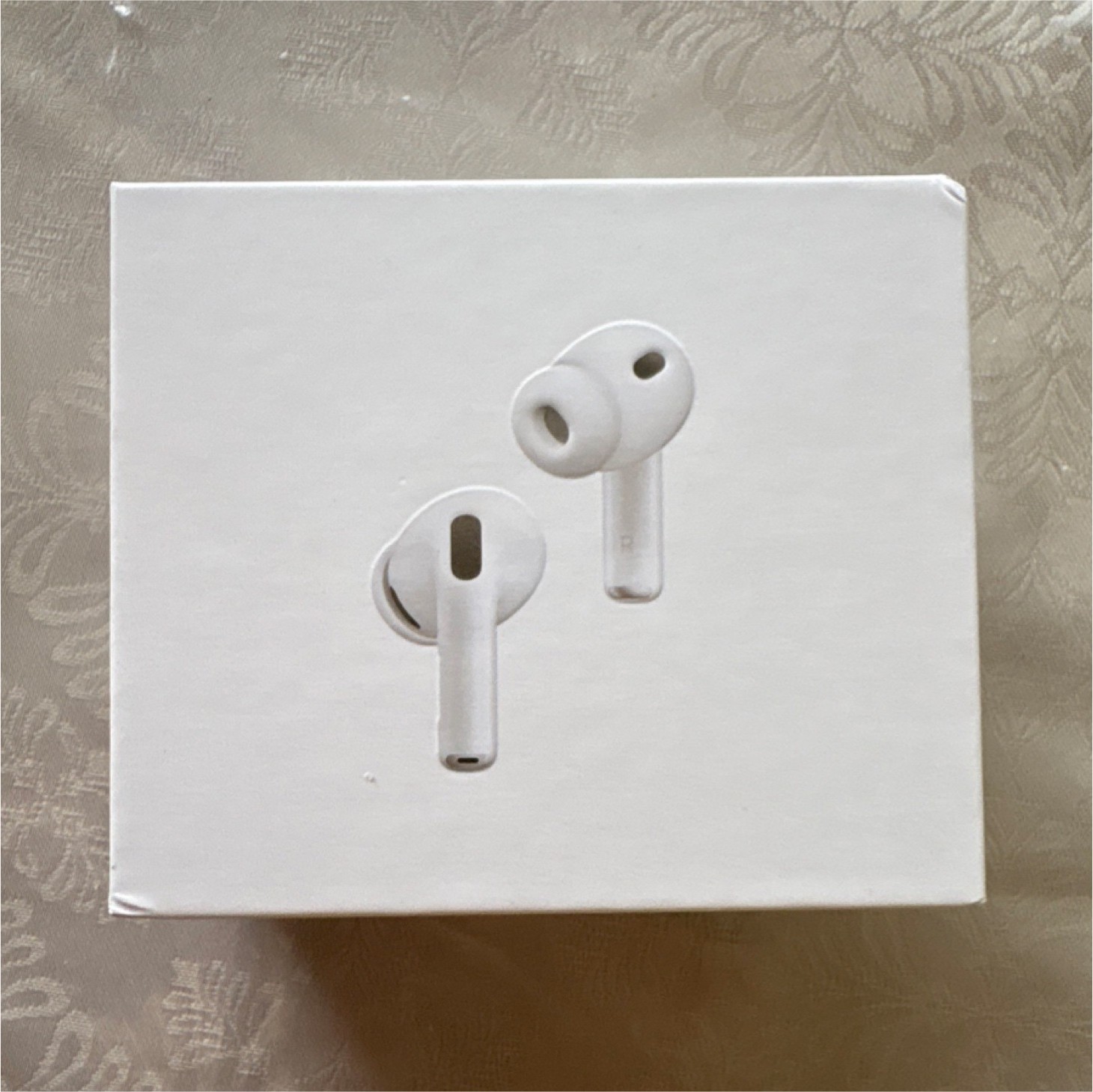Apple AirPods Pro 3 Wireless Bluetooth Earbuds White w/ Charging Case