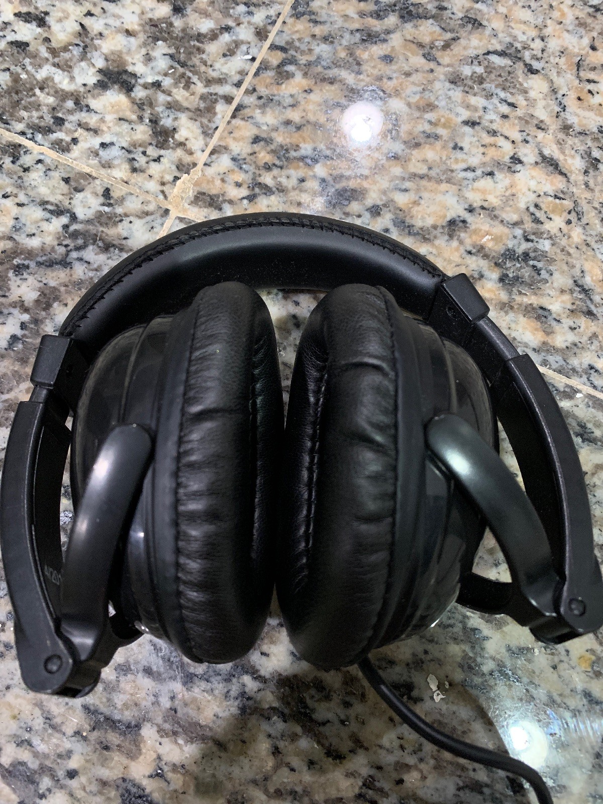Jet Airways Noise Canceling Headphones – Use On Airlines Plane Or At Home. Qty 2