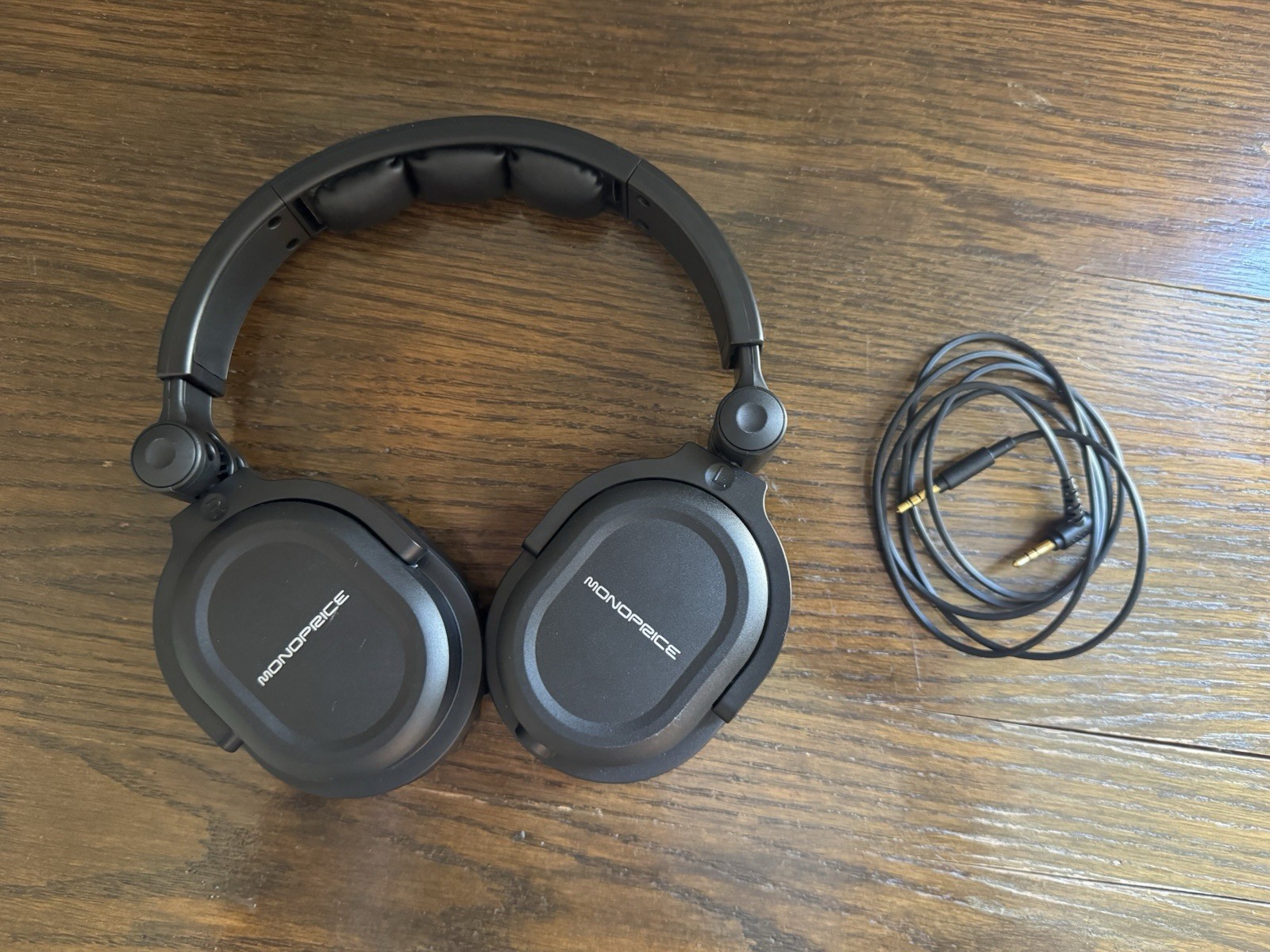 Monoprice Premium Hi-Fi DJ Style Over-the-Ear Pro Headphones