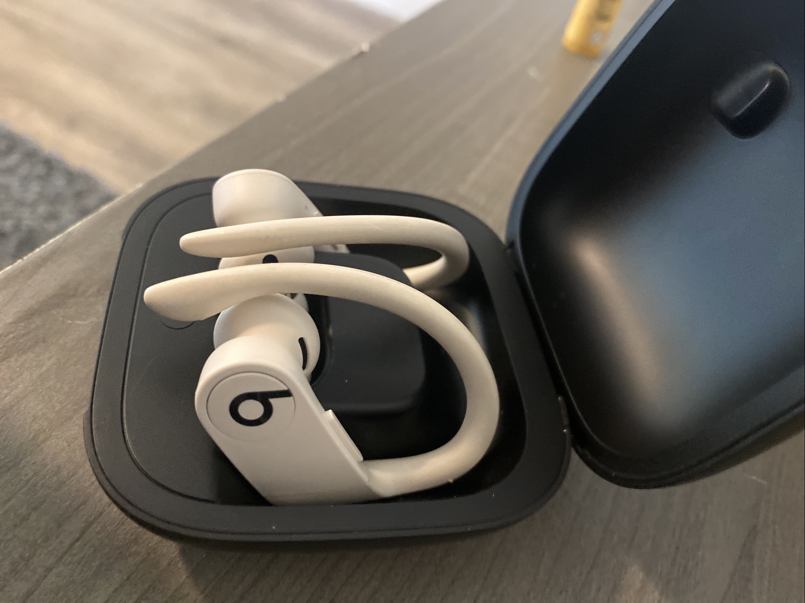 Beats by Dr Dre MV722LLA Powerbeats Pro Wireless Earphones – Ivory
