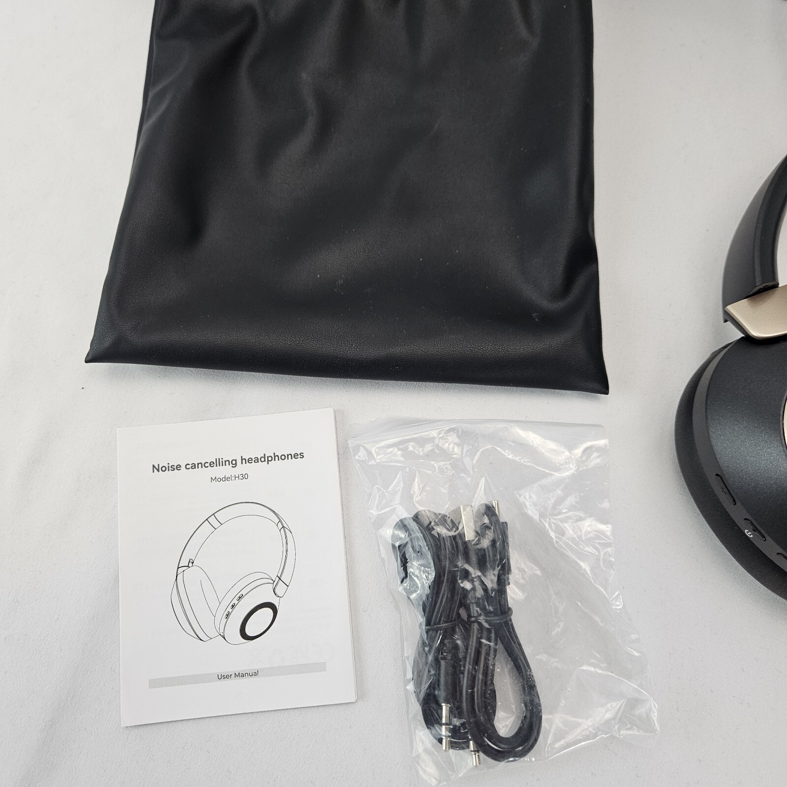 Active Noise Cancelling Headphones 100H Playtime Headphones Wireless Bluetooth B