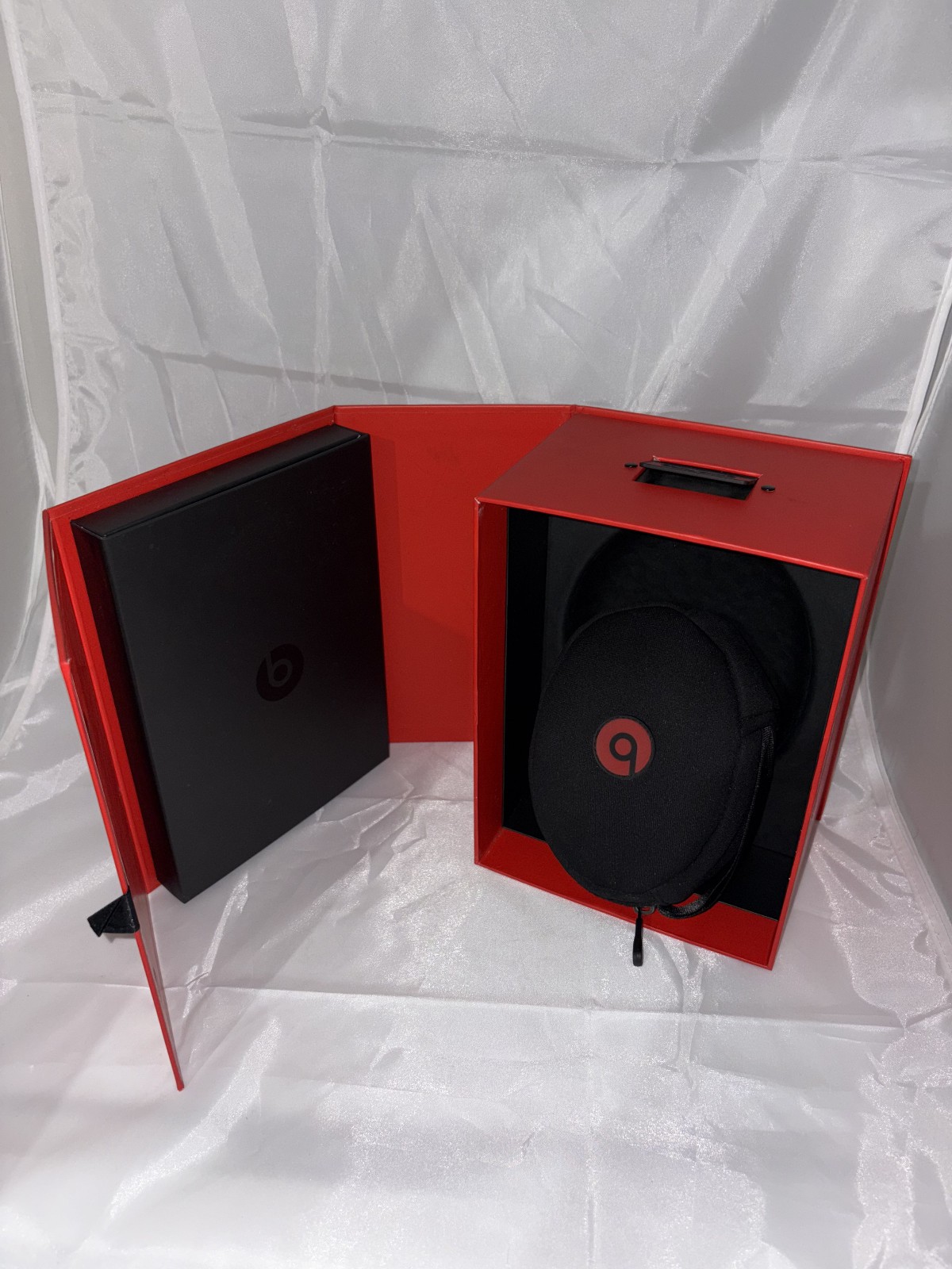 Beats Solo HD On-Ear Headphones Blue – With Case & Cable – Tested & Working USA