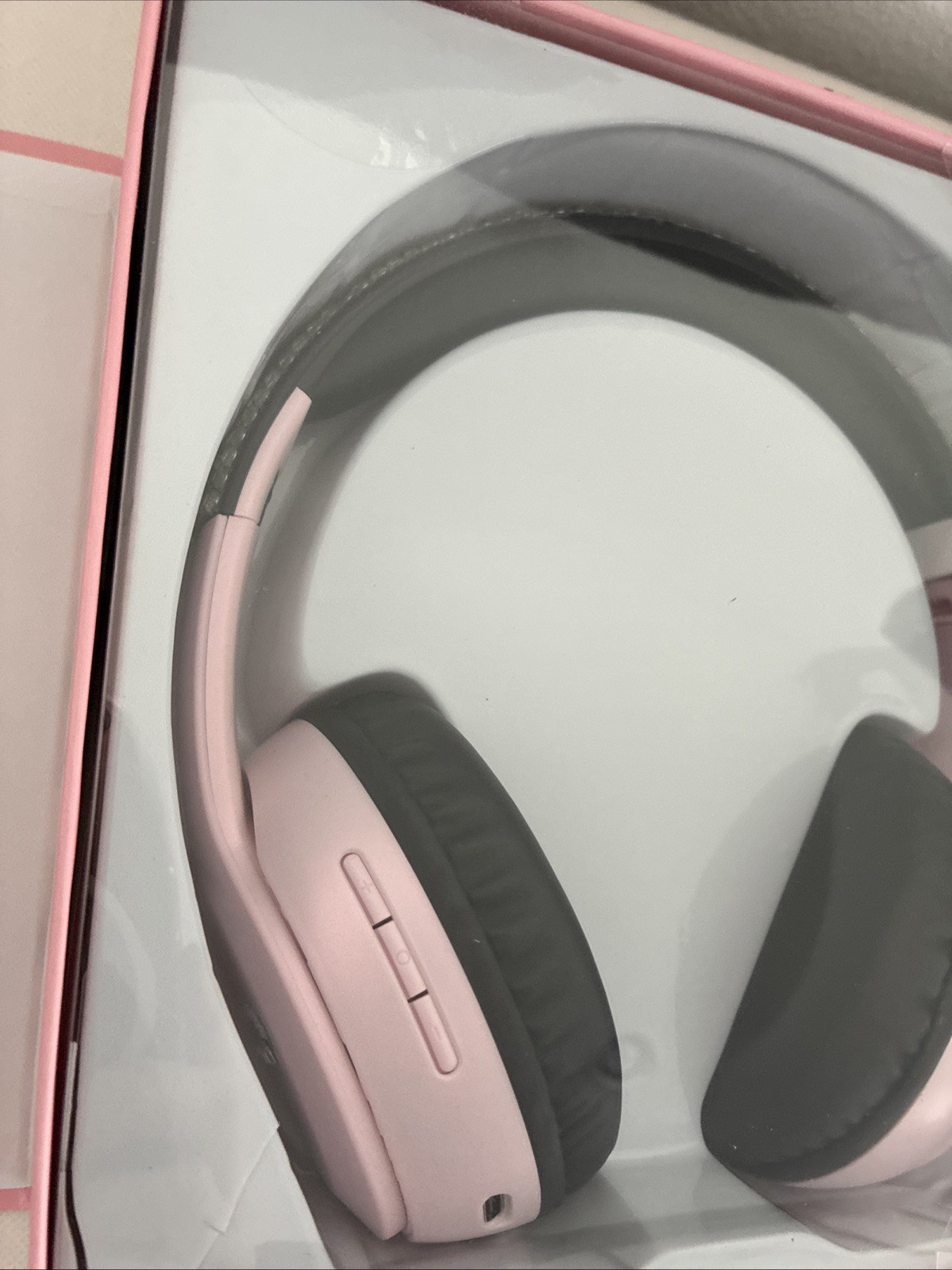 New Juicy Couture Bling Light Pink Rhinestone Wireless Headphones