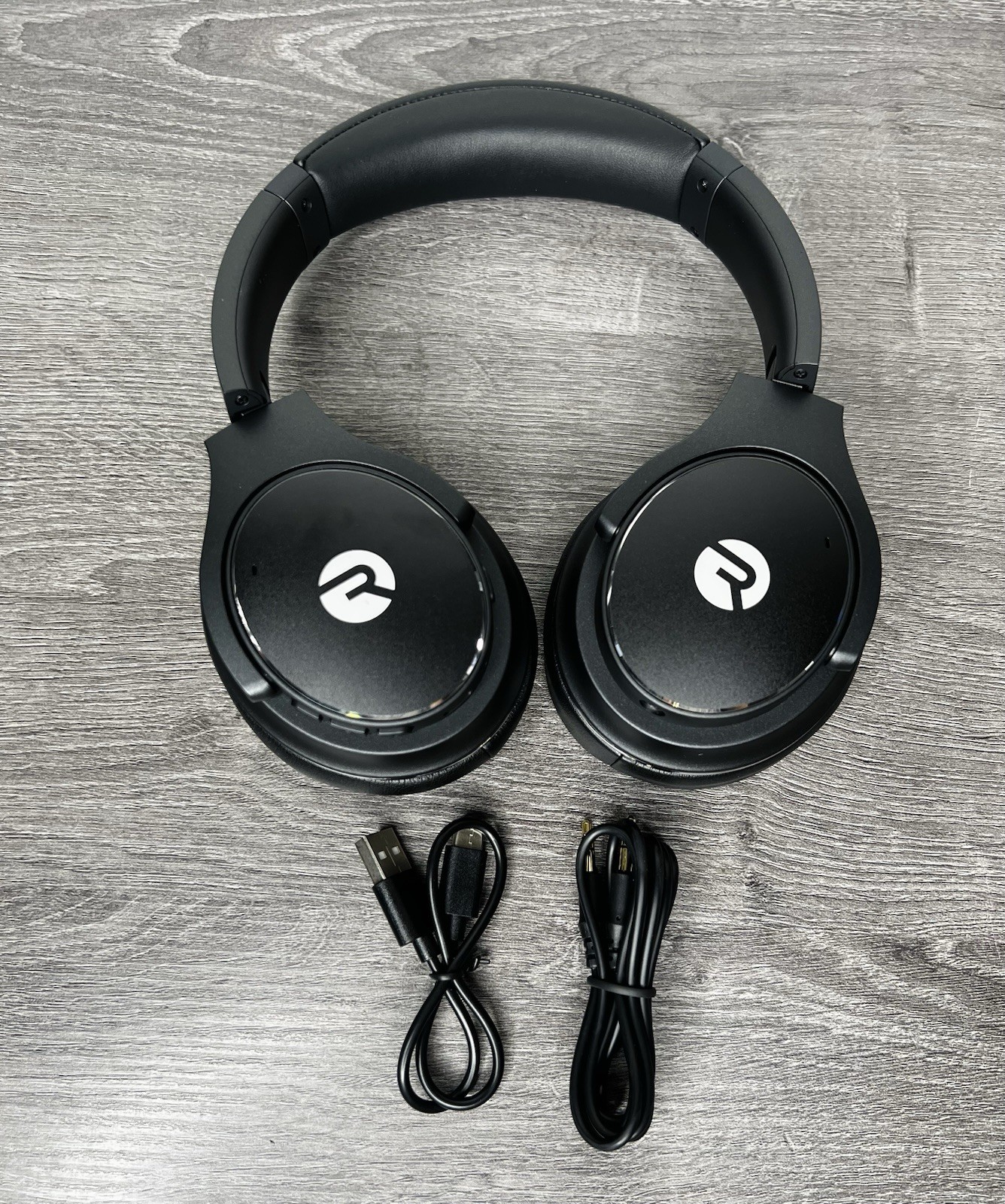 Raycon RBH820 Wireless Noise-Cancelling Over-the-Ear Headphones