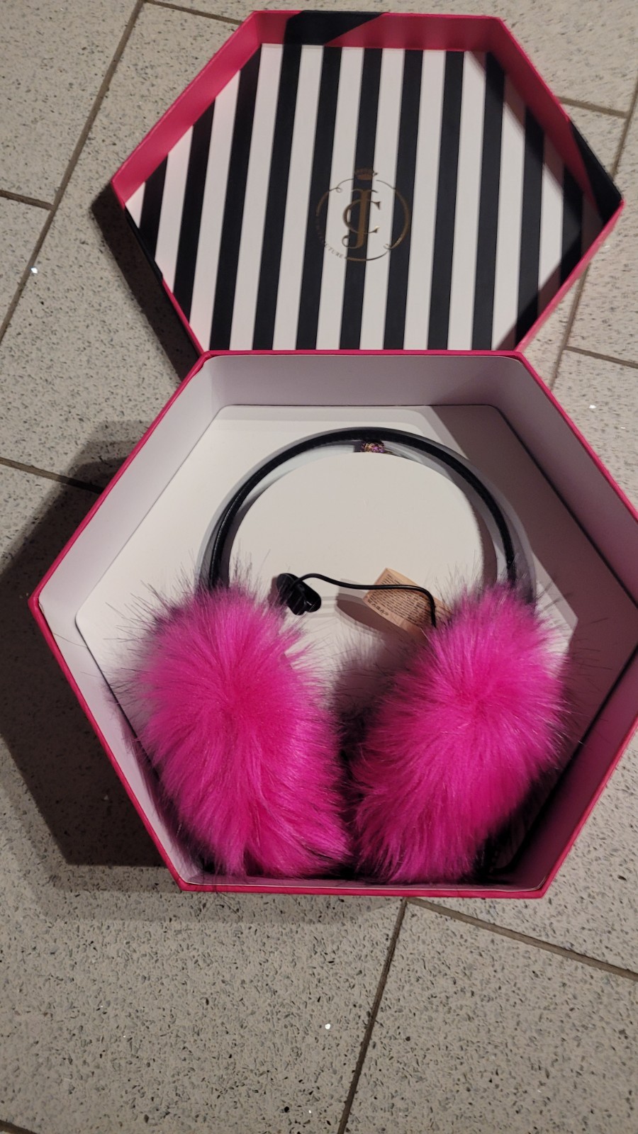 Juicy couture Earmuffs with headphones