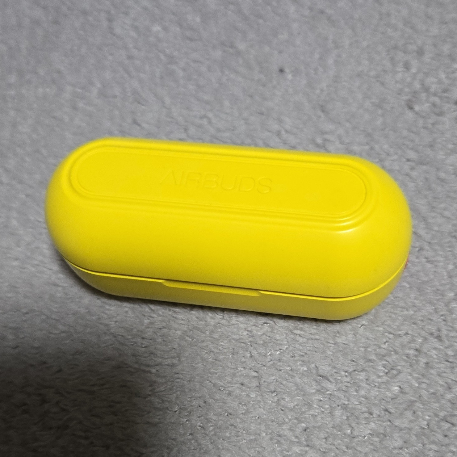 AirBuds In-Ear True Wireless Bluetooth Earbuds w/ Charging Case Yellow Blue Red