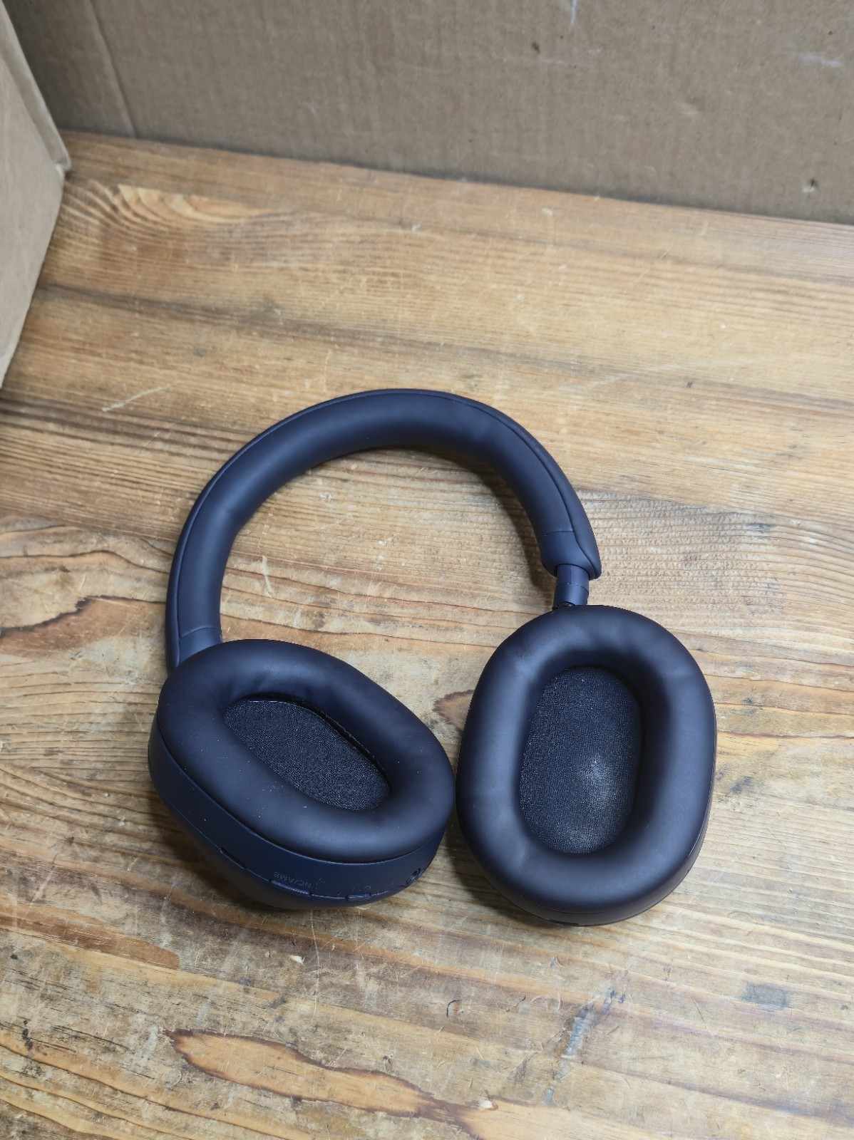 Sony WH-1000XM5 Wireless Noise Cancelling Headphones (Blue) Right Broke