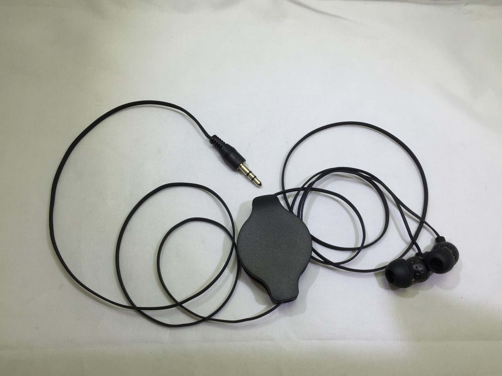 2x RETRACTABLE EARBUDS HEADPHONES 3.5mm FOR IPOD LG samsung iPhone HTC Motorola