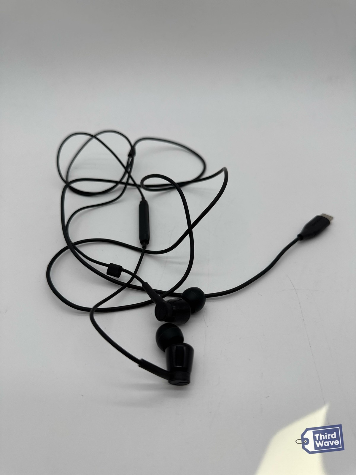USB-C Wired Earbuds In-Ear Headphones with Microphone Type-C Digital Audio (2)