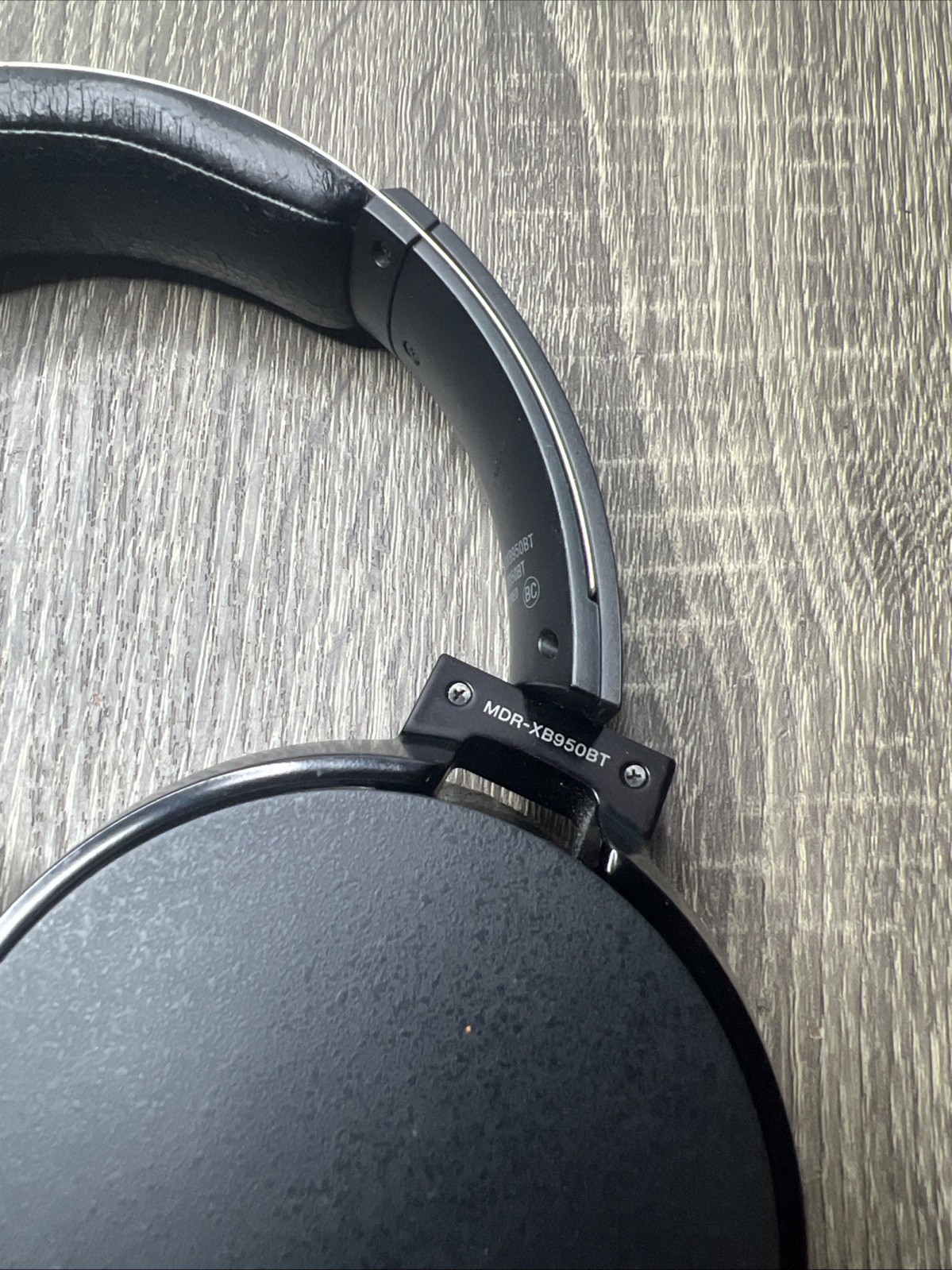 Sony MDR-XB950BT Wireless Bluetooth Over Ear Headphones Black Extra Bass