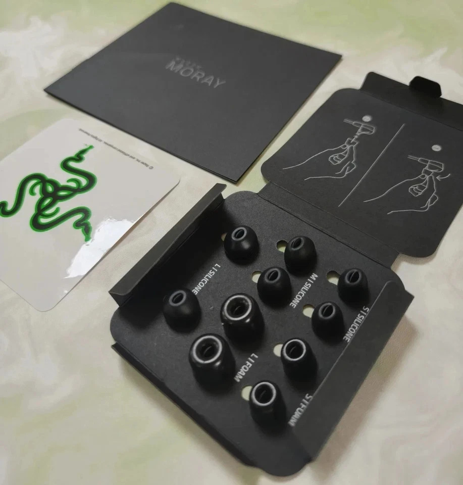 Razer Moray Ergonomic In-ear Monitor for All-day Streaming Hybrid Dual-driver A