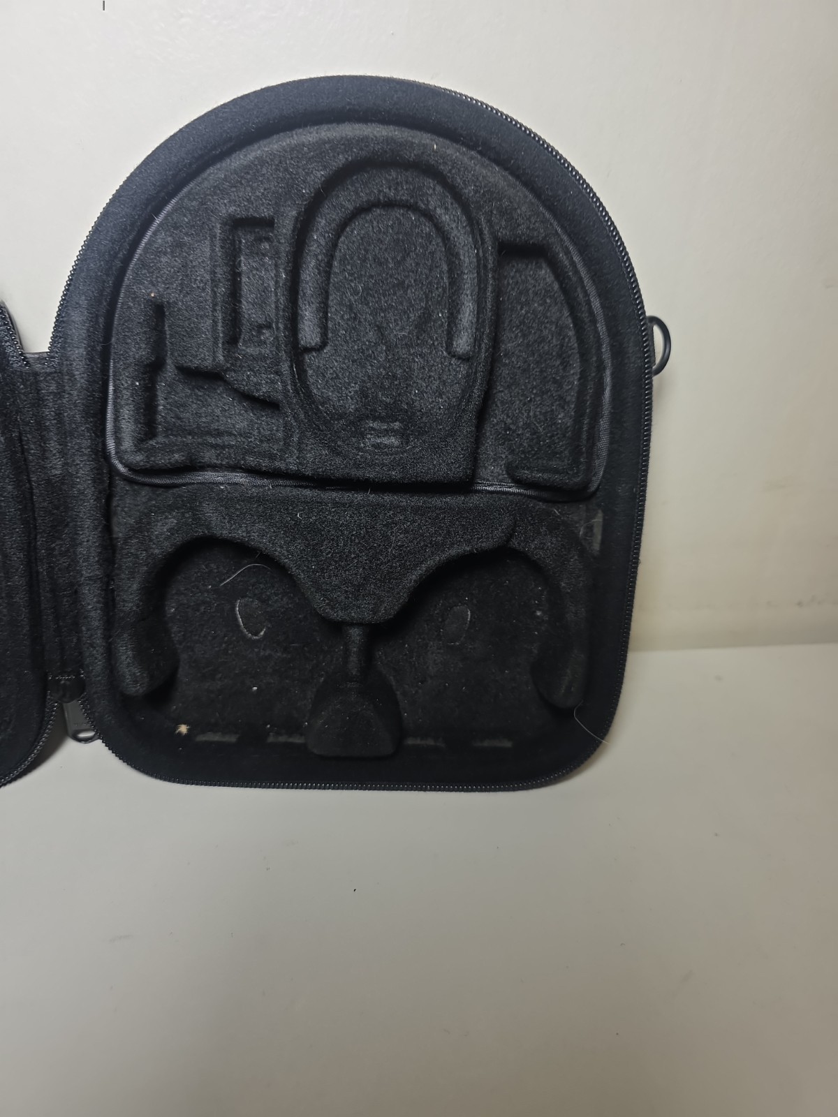 Bose QuietComfort QC2 Acoustic Noise Cancelling Headphone Carrying Hard Case