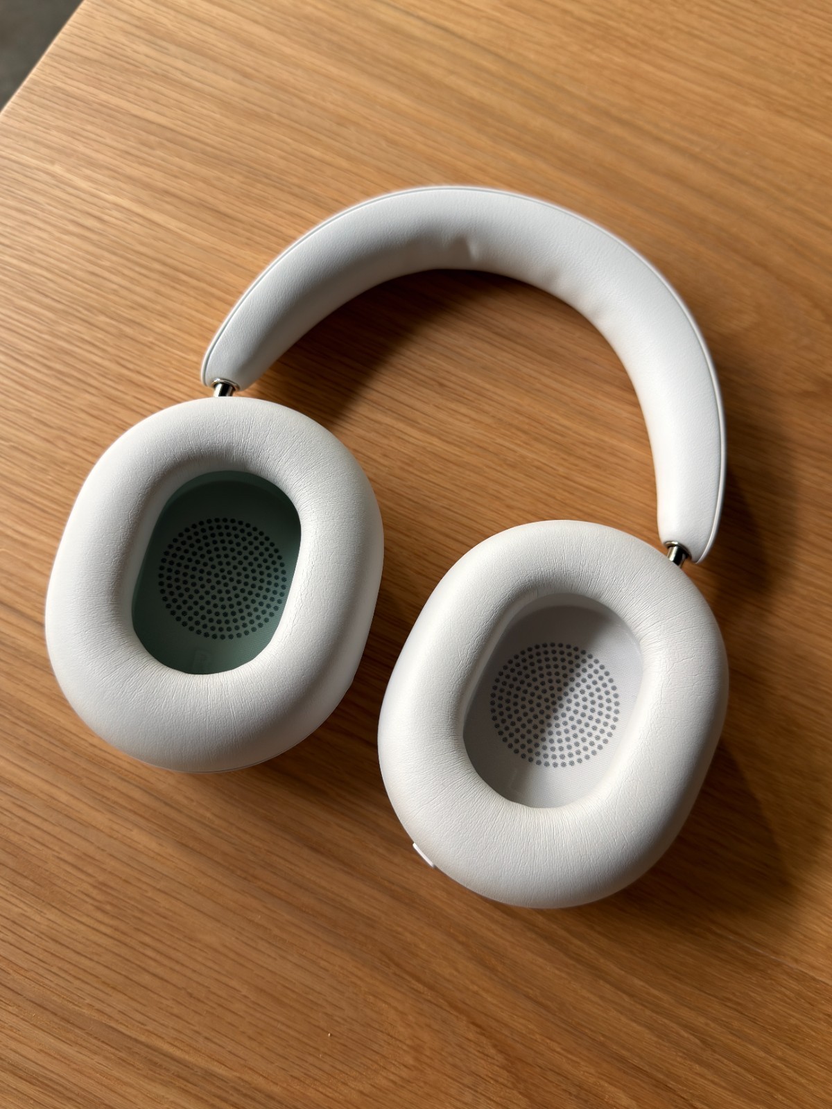 Sonos Ace Soft White – Wireless Over Ear Headphones