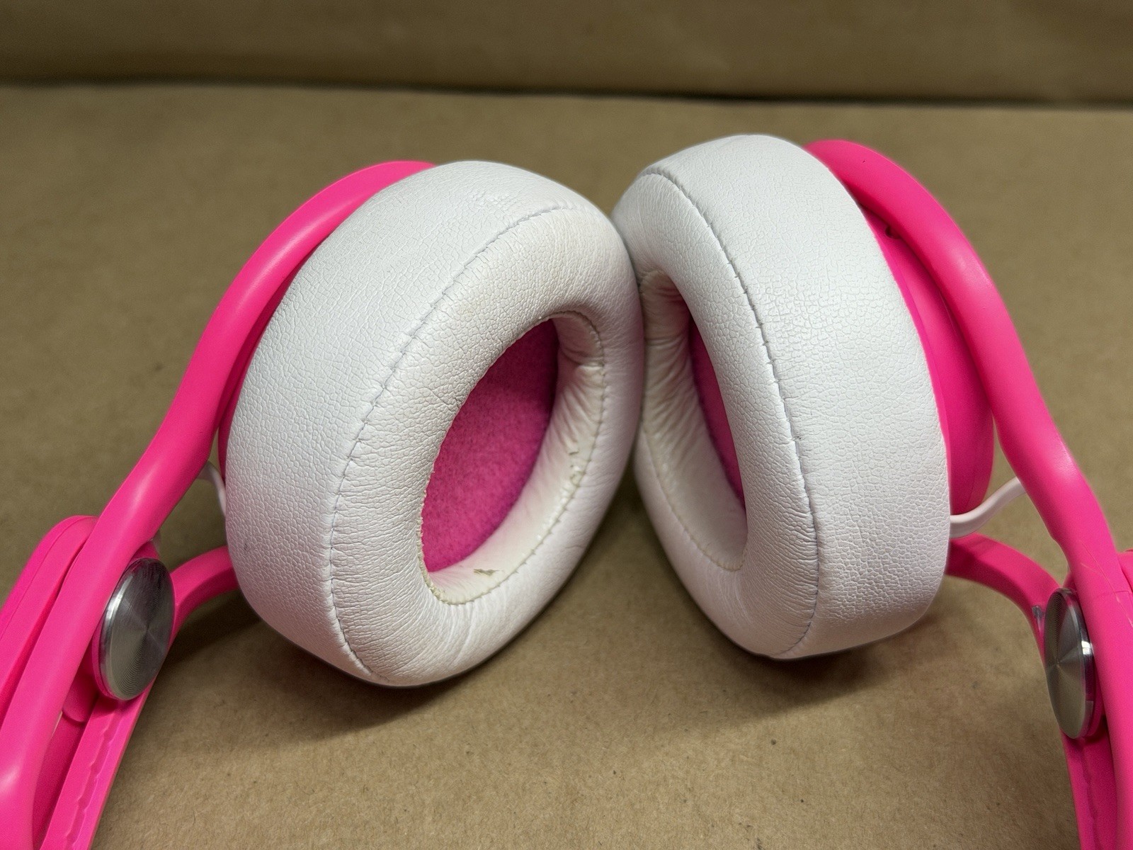Beats by Dr. Dre Beats MIXR Over the Head DJ Wired Headphones Pink White