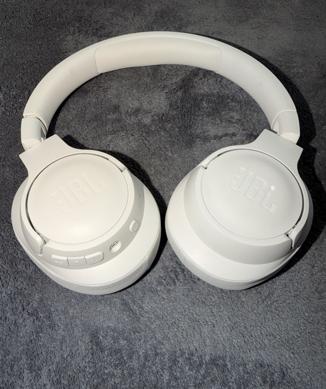 JBL Tune 710BT, Wireless Over-Ear Headphones, White