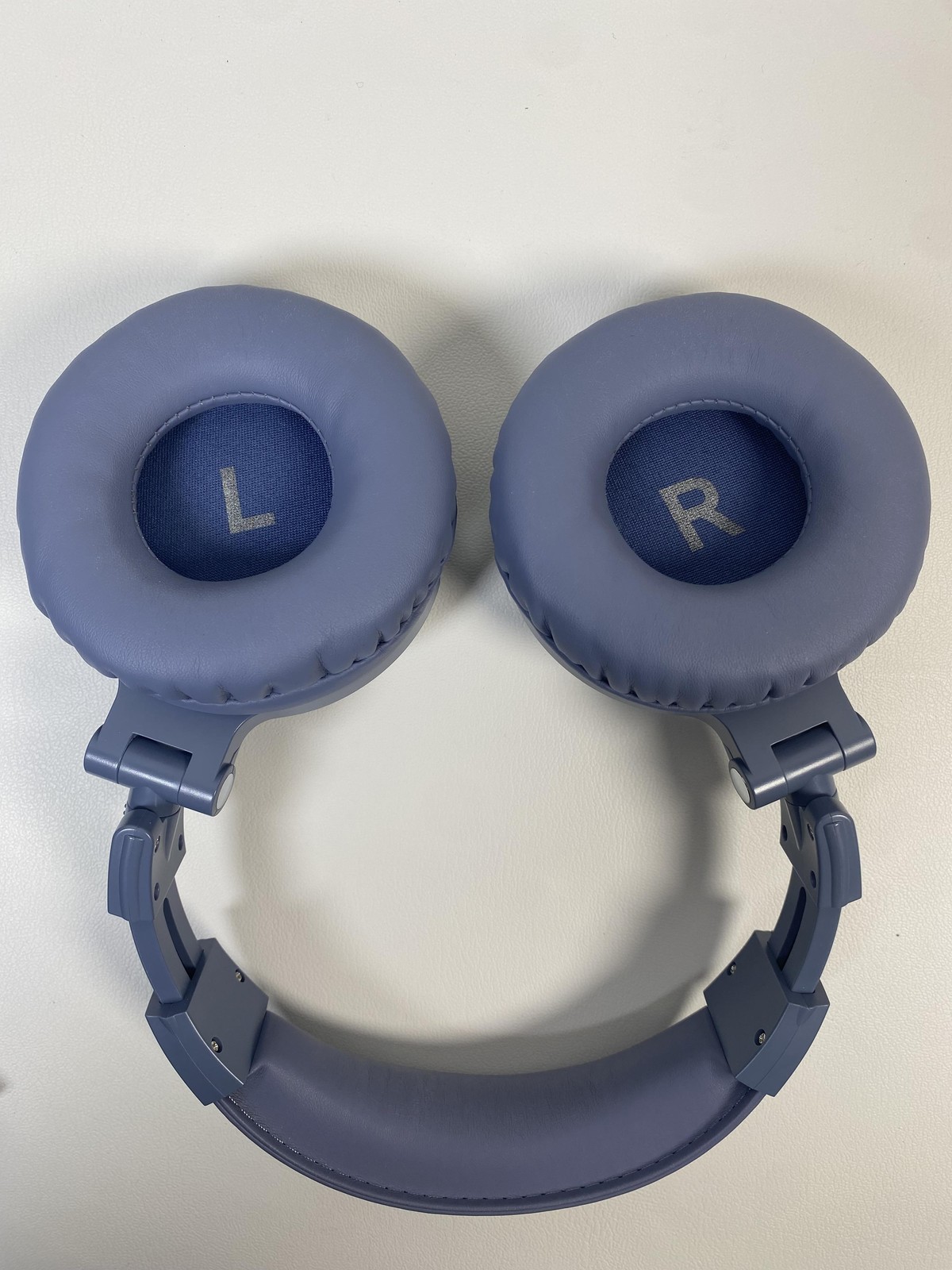 OneOdio Wired Headphones Gray Over-Ear Foldable Detachable Coiled Rotating