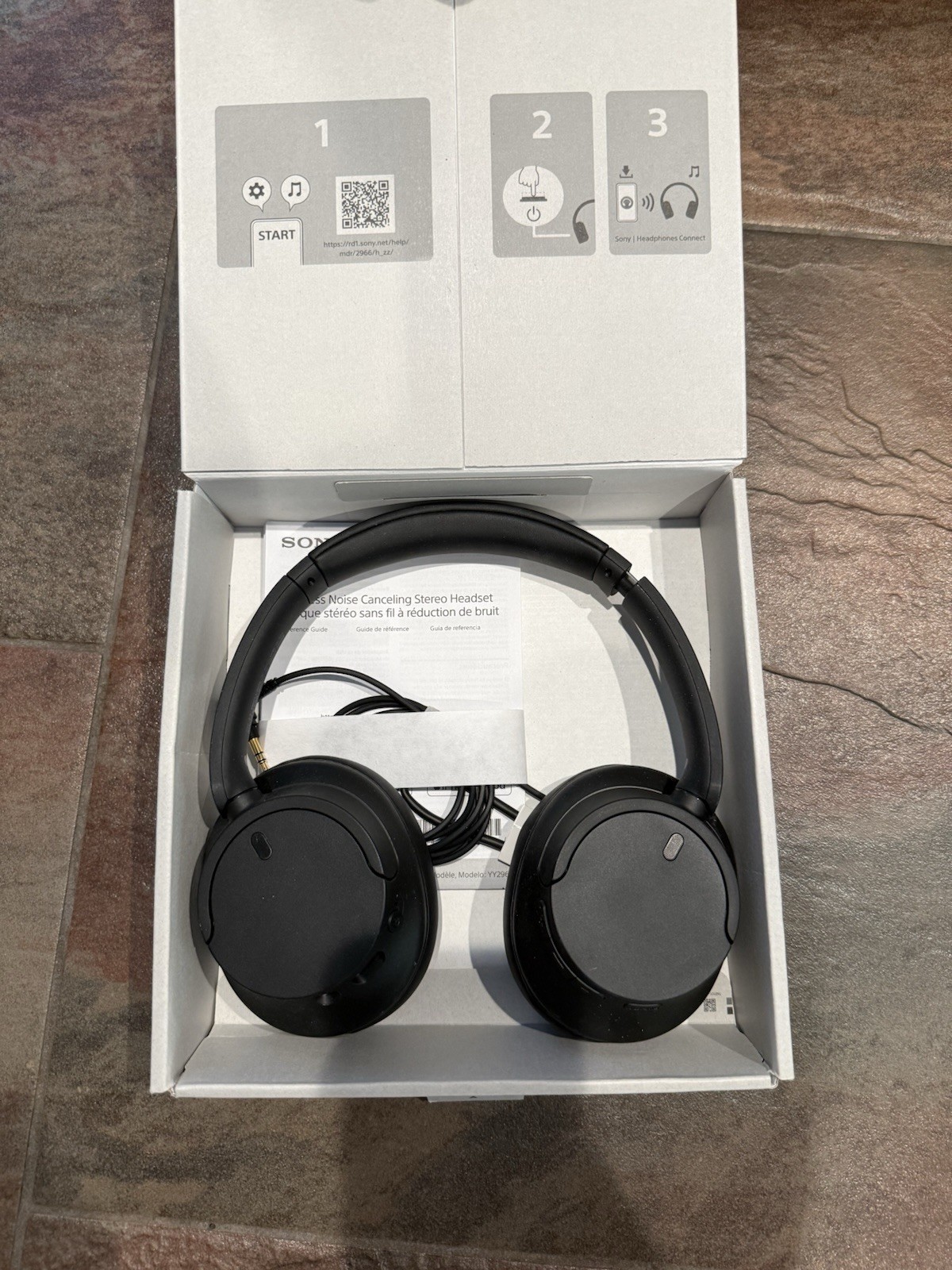 Sony WH-CH720N Bluetooth Wireless Noise-Canceling Headphones Black Barely Used
