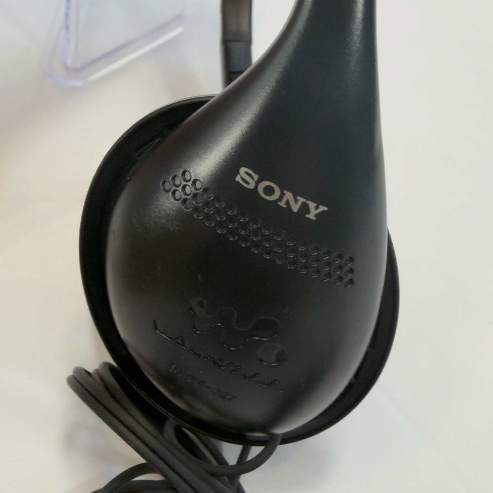 Vintage Sony Walkman MDR-027 Lightweight On-Ear Wired Headphones 3.5mm Black