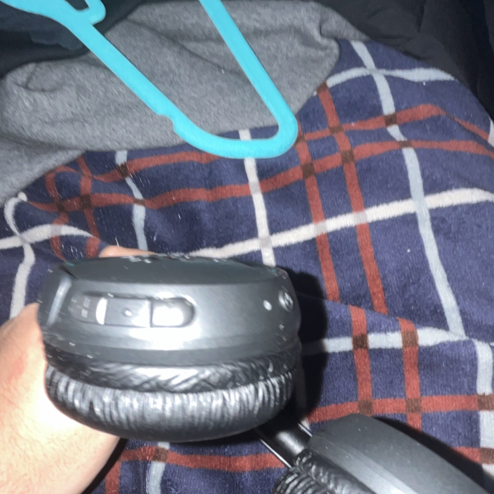 JBL Black Over-Ear Wireless Headphones Headband Double Ear-Cup