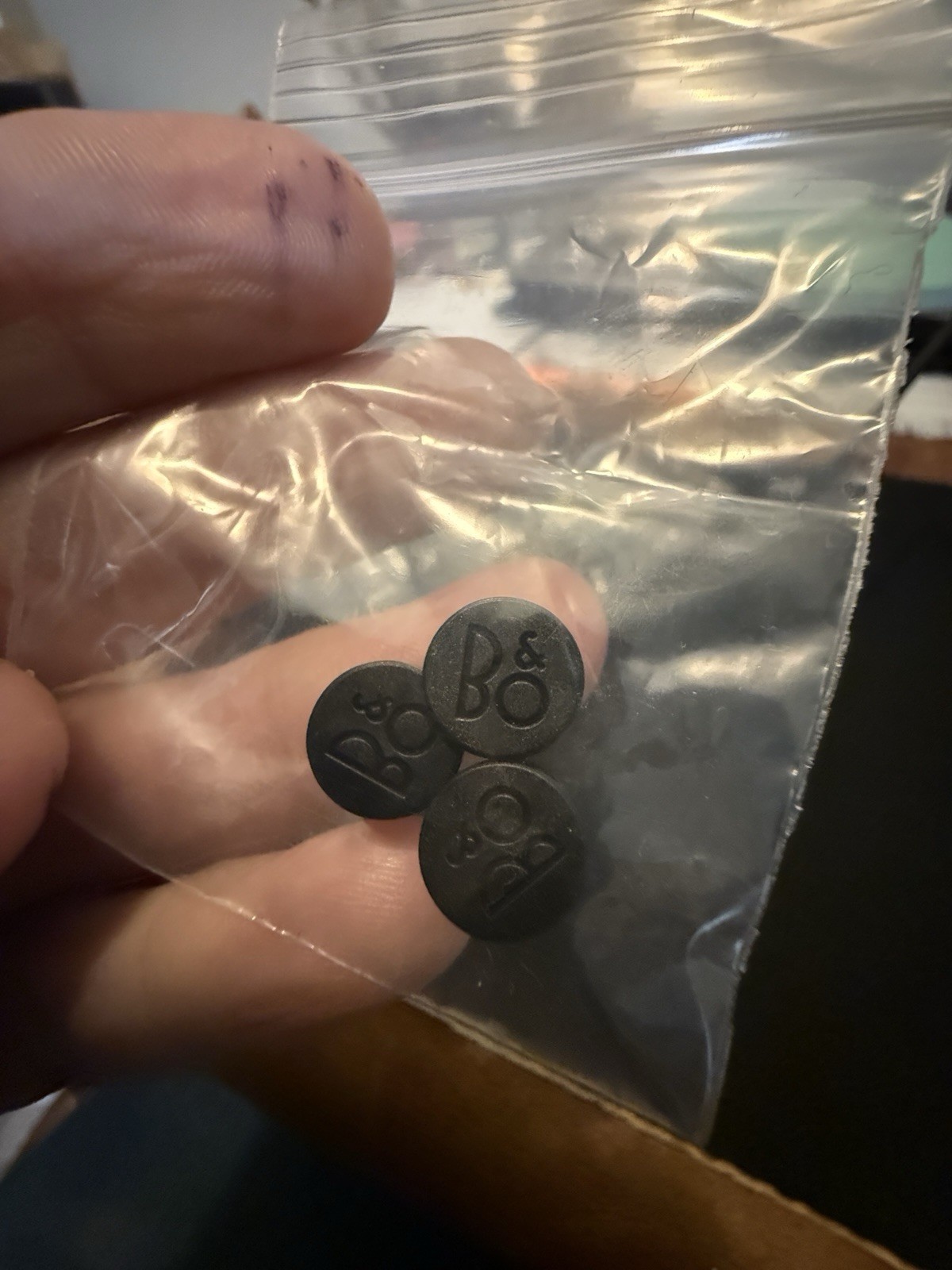 Bang & Olufsen Beoplay H5 Wireless Bluetooth Earbuds – Black. Tested! Read Desc